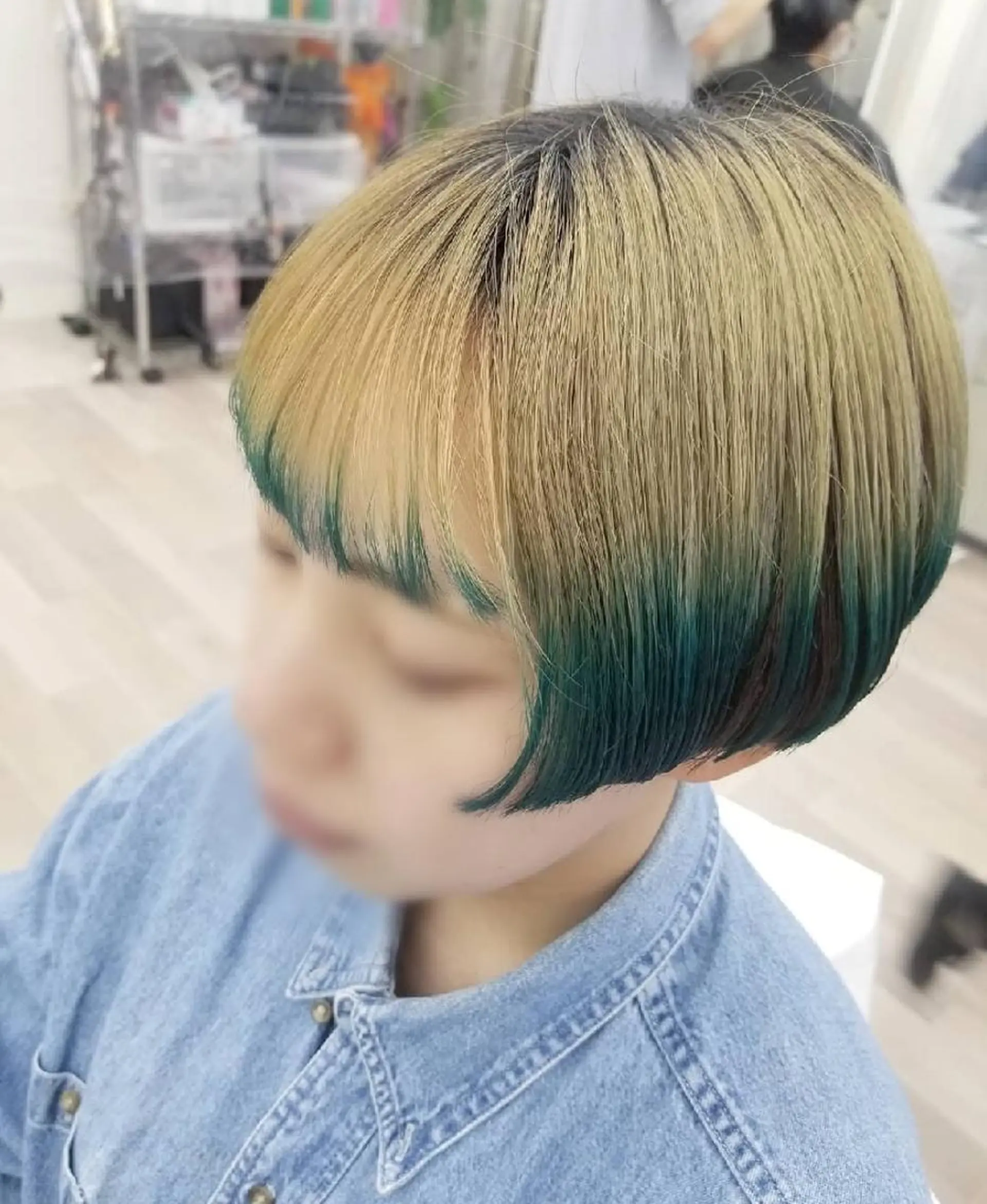 ショート カラー グラデーションカラー 関口 友菜のヘアスタイル