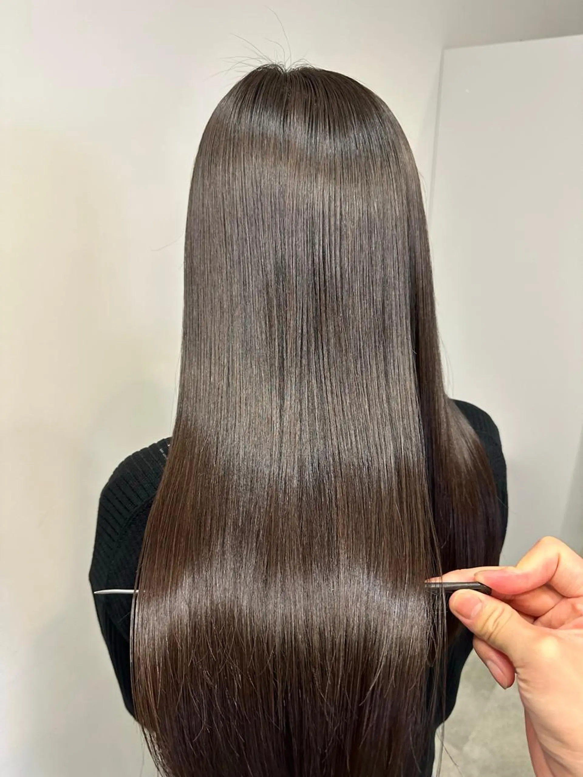 ロング カラー アッシュ ベージュカラー ブリーチ ブラウンカラー ケアブリーチ 👑髪質改善の匠👑 サンジョウ ユウキのヘアスタイル