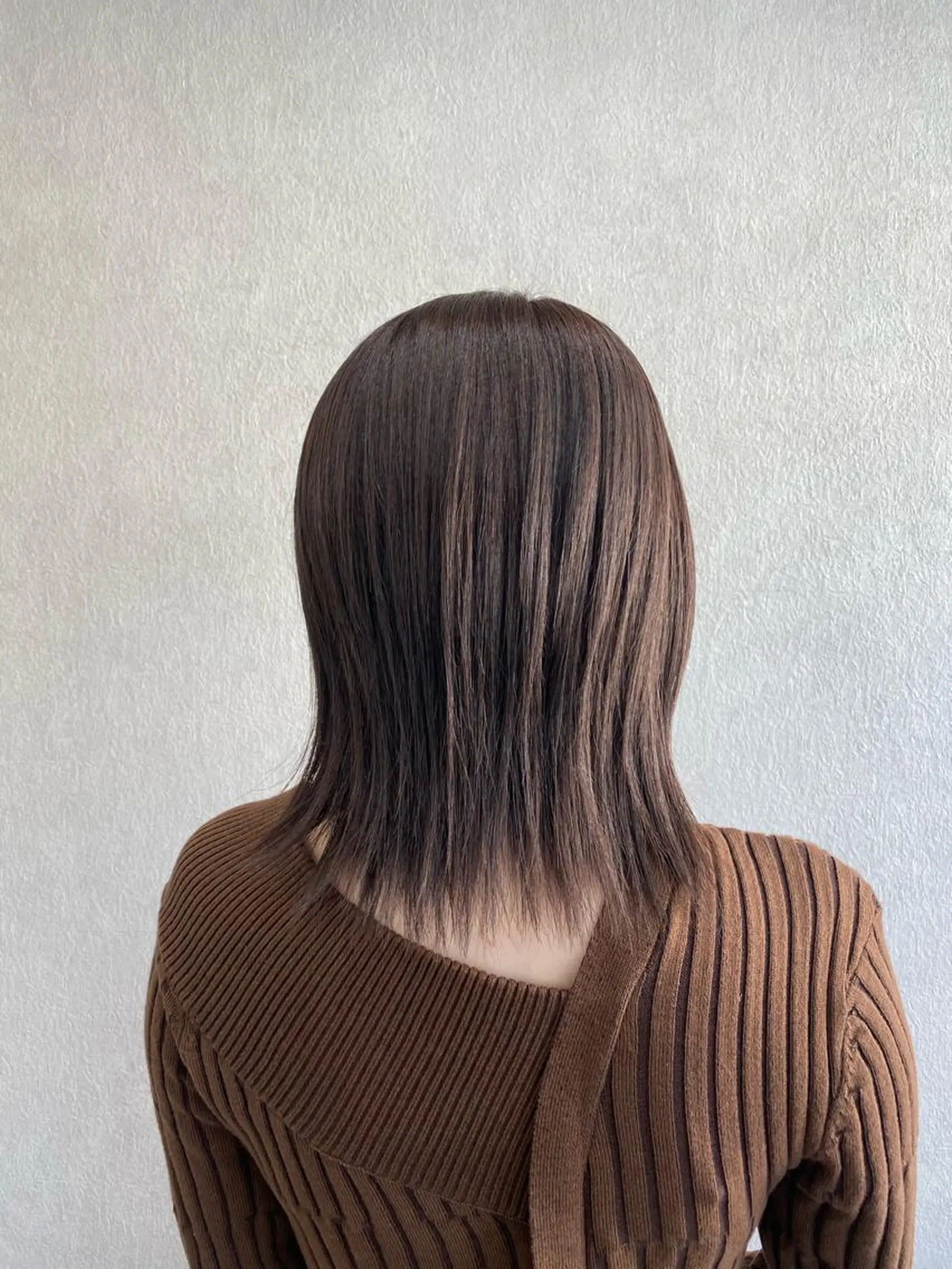 ミディアム カラー ベージュカラー カット ヘアカラー トリートメント tocca 💜石田愛結💜のヘアスタイル