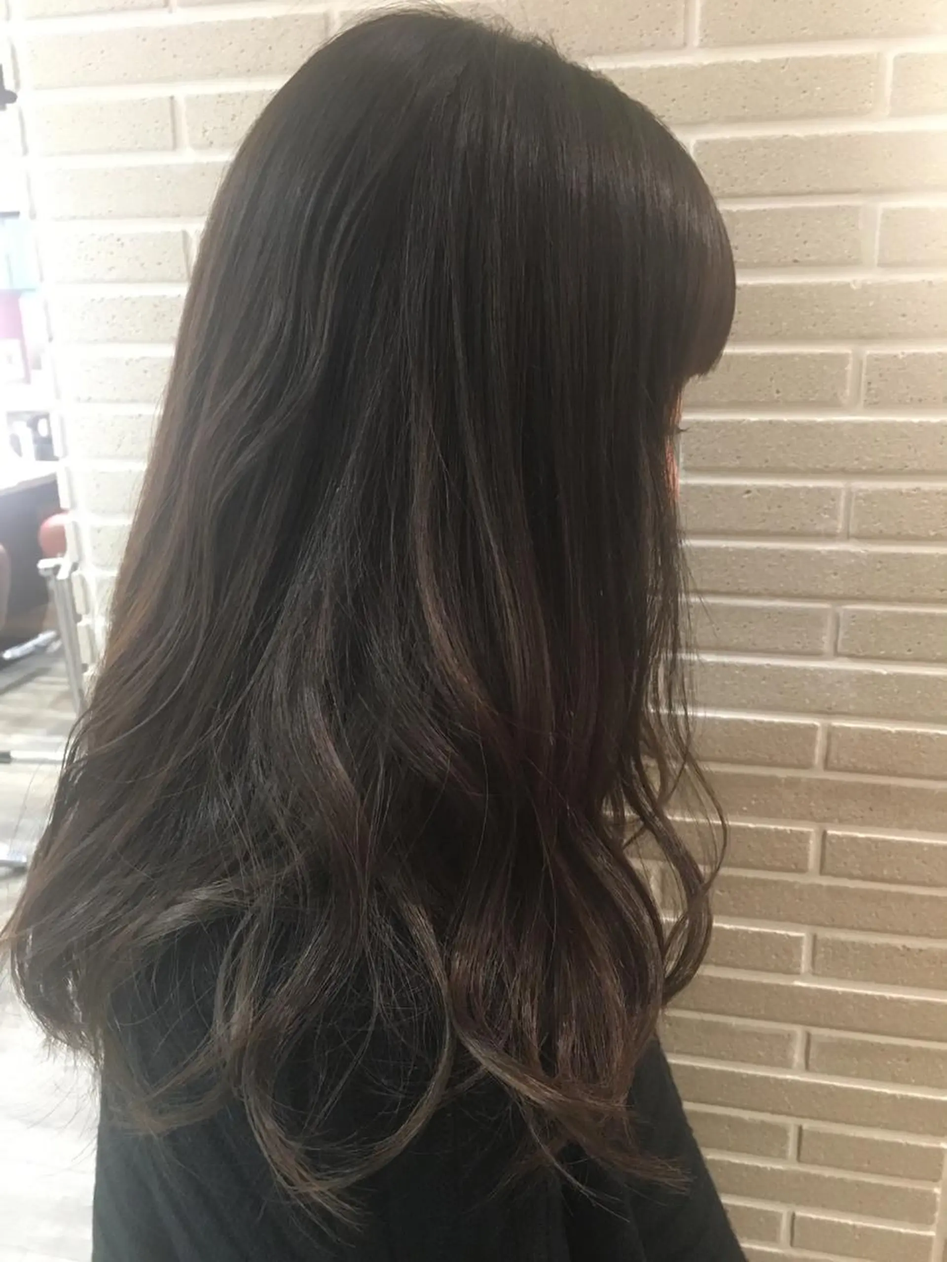 ロング カラー パーマ ウルフカット／吉村 桃子のヘアスタイル