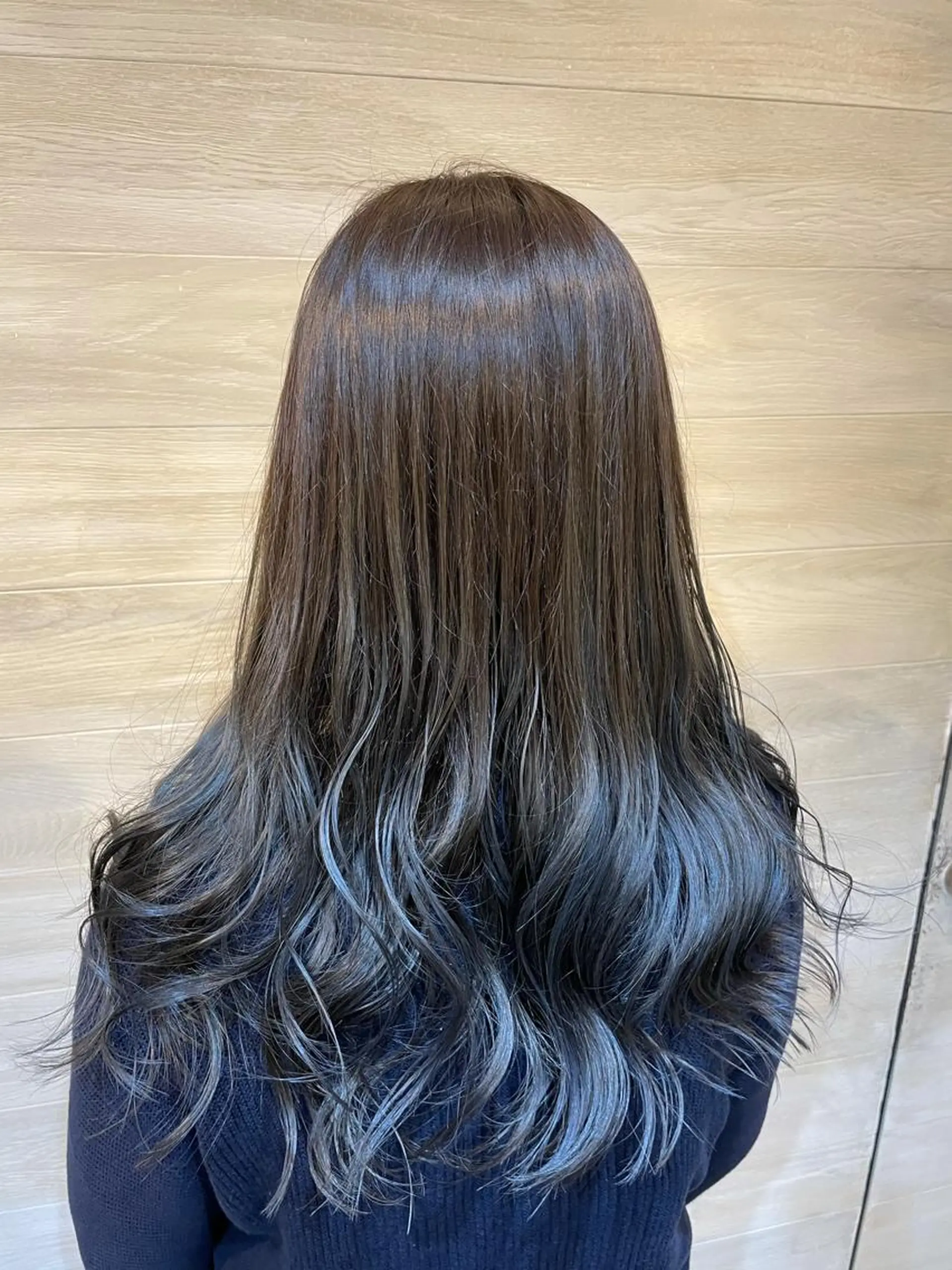 ロング ROW札幌(ロウサッポロ)所属・ＲＯＷ札幌 TAKAKOのヘアスタイル