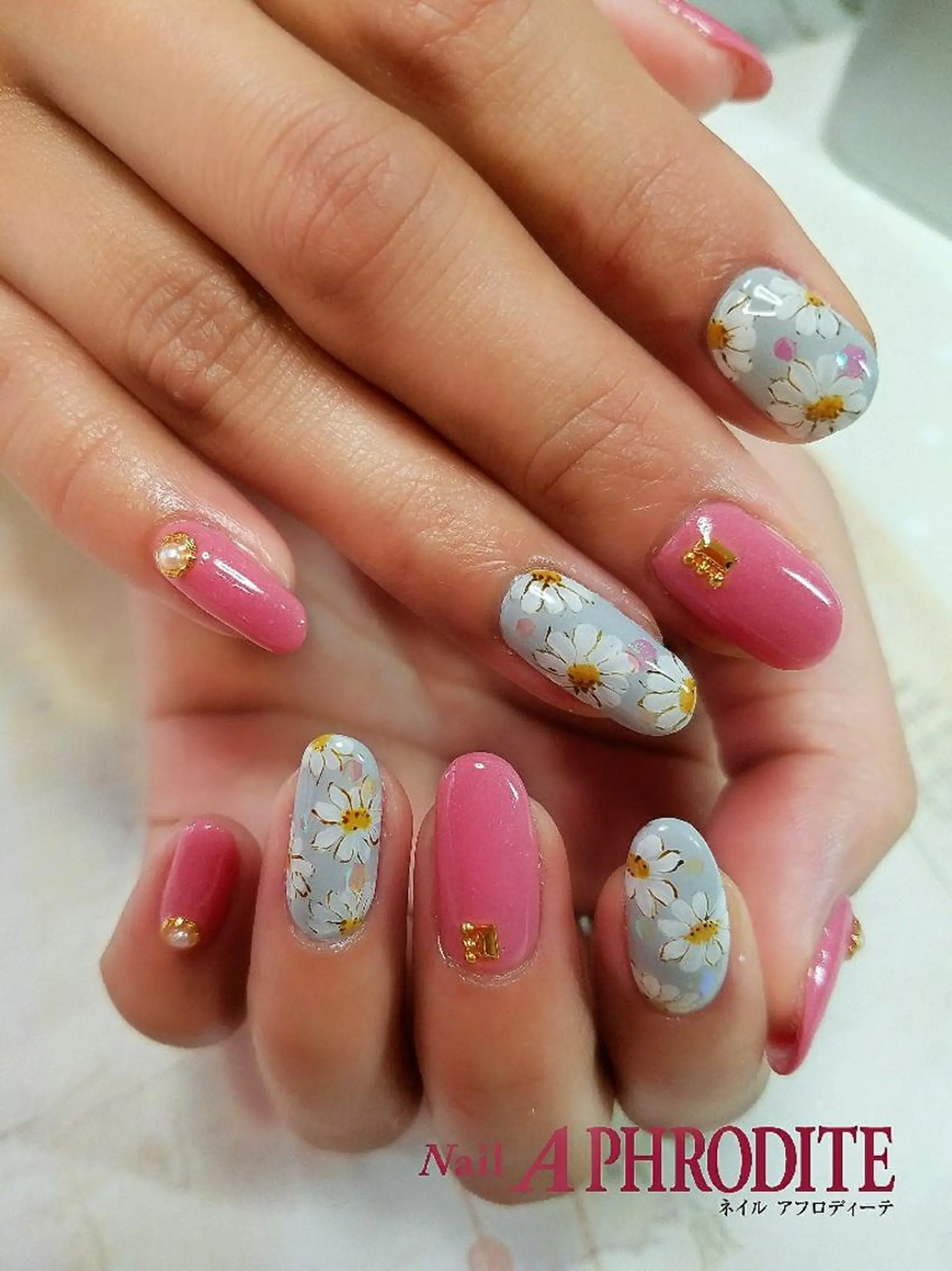 ネイル フラワーネイル Nail Aphroditeのネイルデザイン