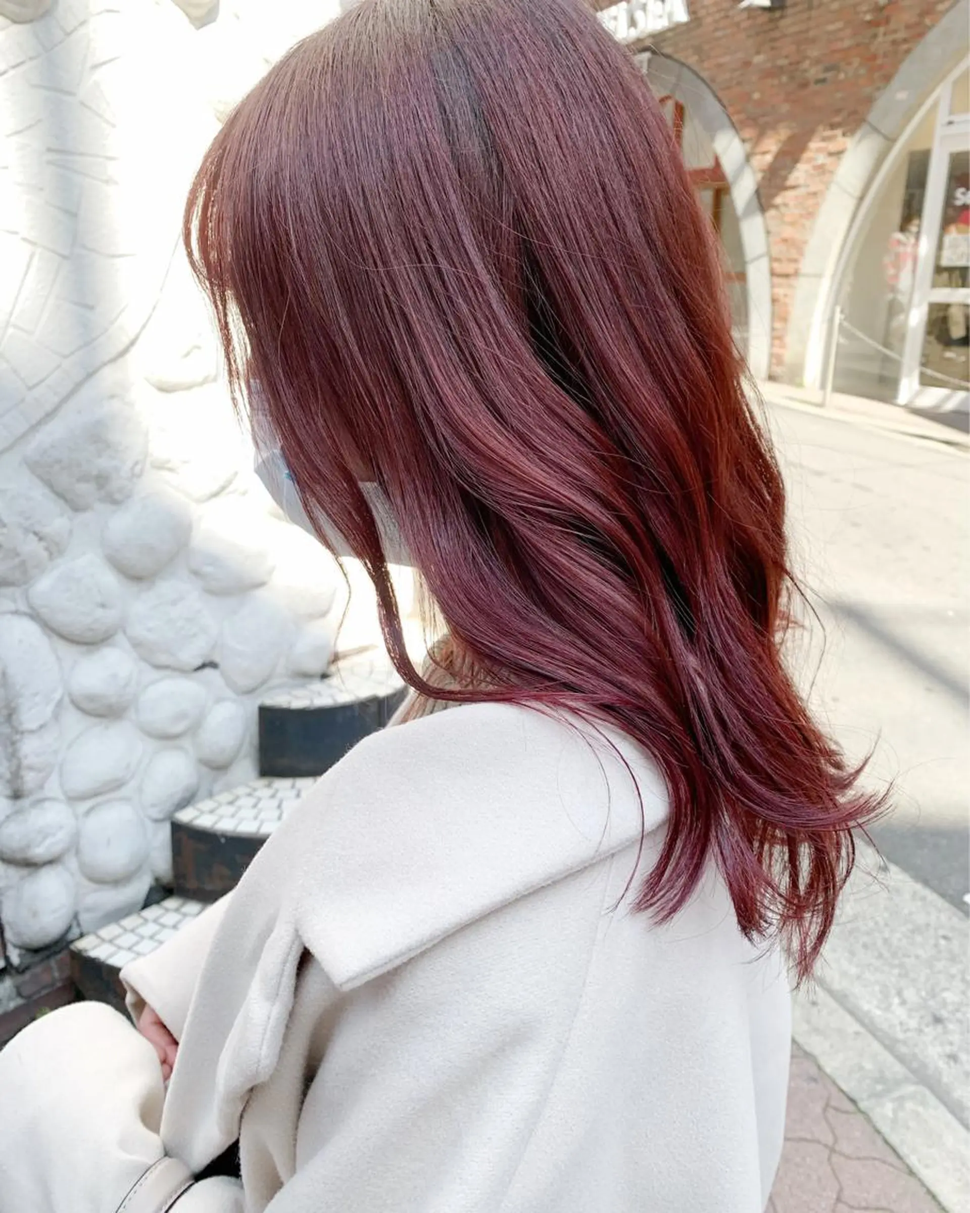 セミロング カラー ピンクカラー レッドカラー 樫原裕二 /柔らかいカラーのヘアスタイル