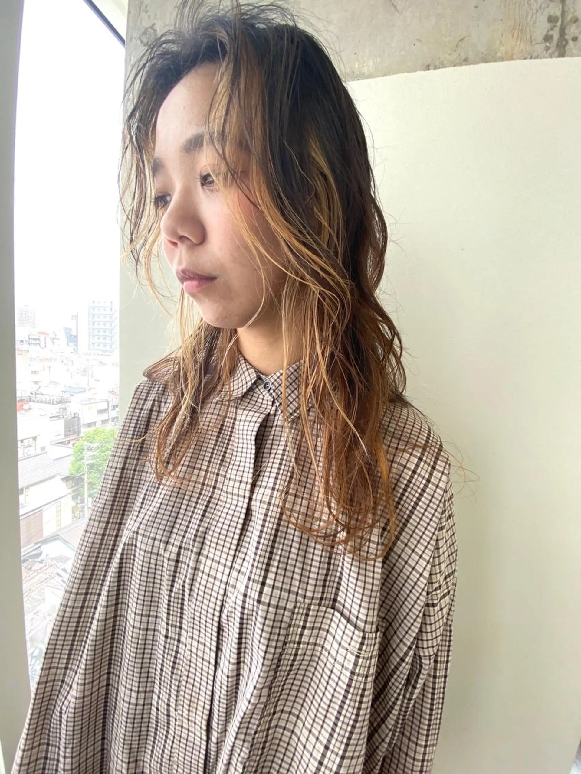 セミロング ミストバング ヘアカラー トリートメント 小澤大輔 YOLO hairのヘアスタイル