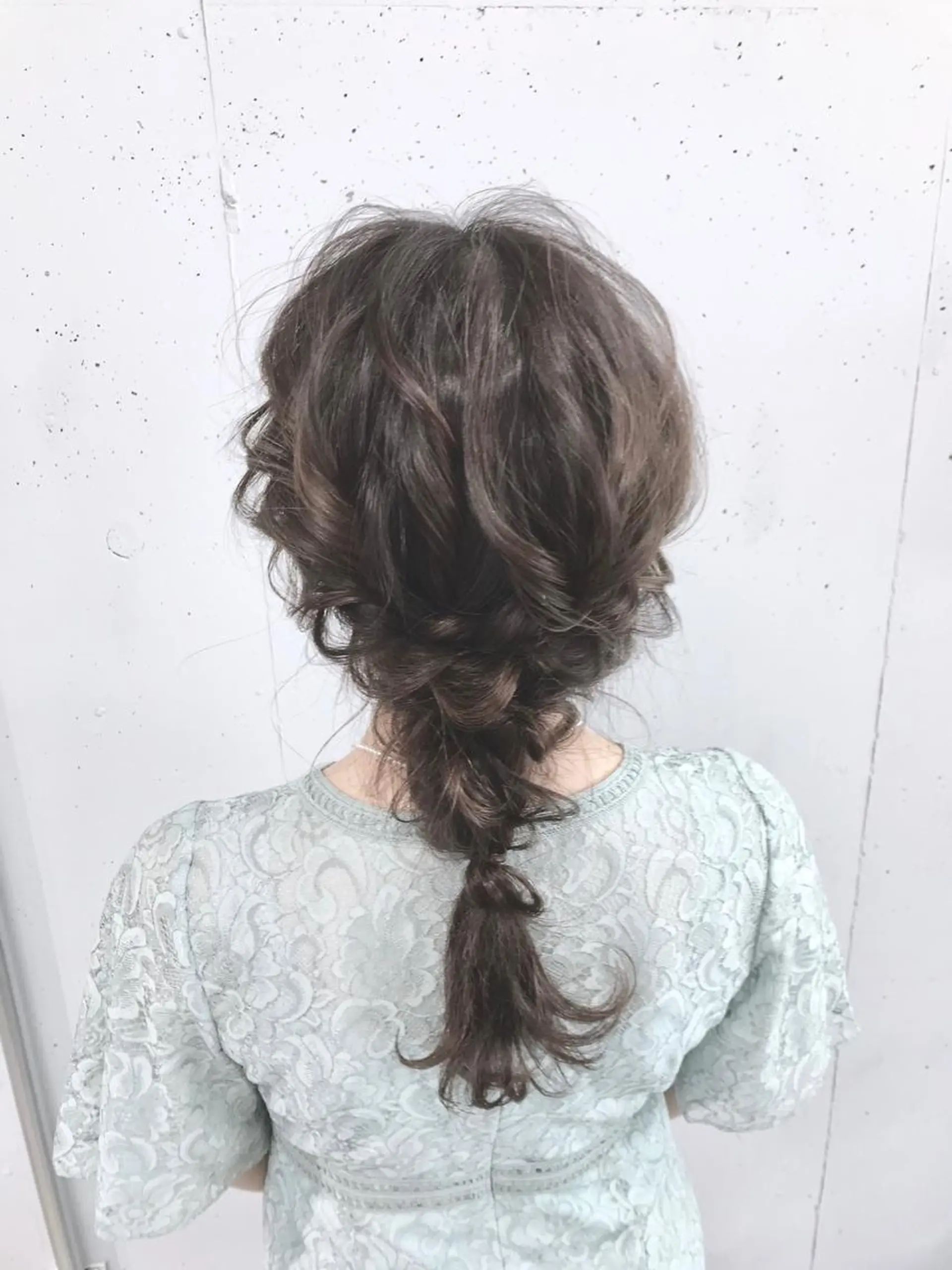 セミロング ヘアアレンジ ヘアセット 新井 広樹のヘアスタイル