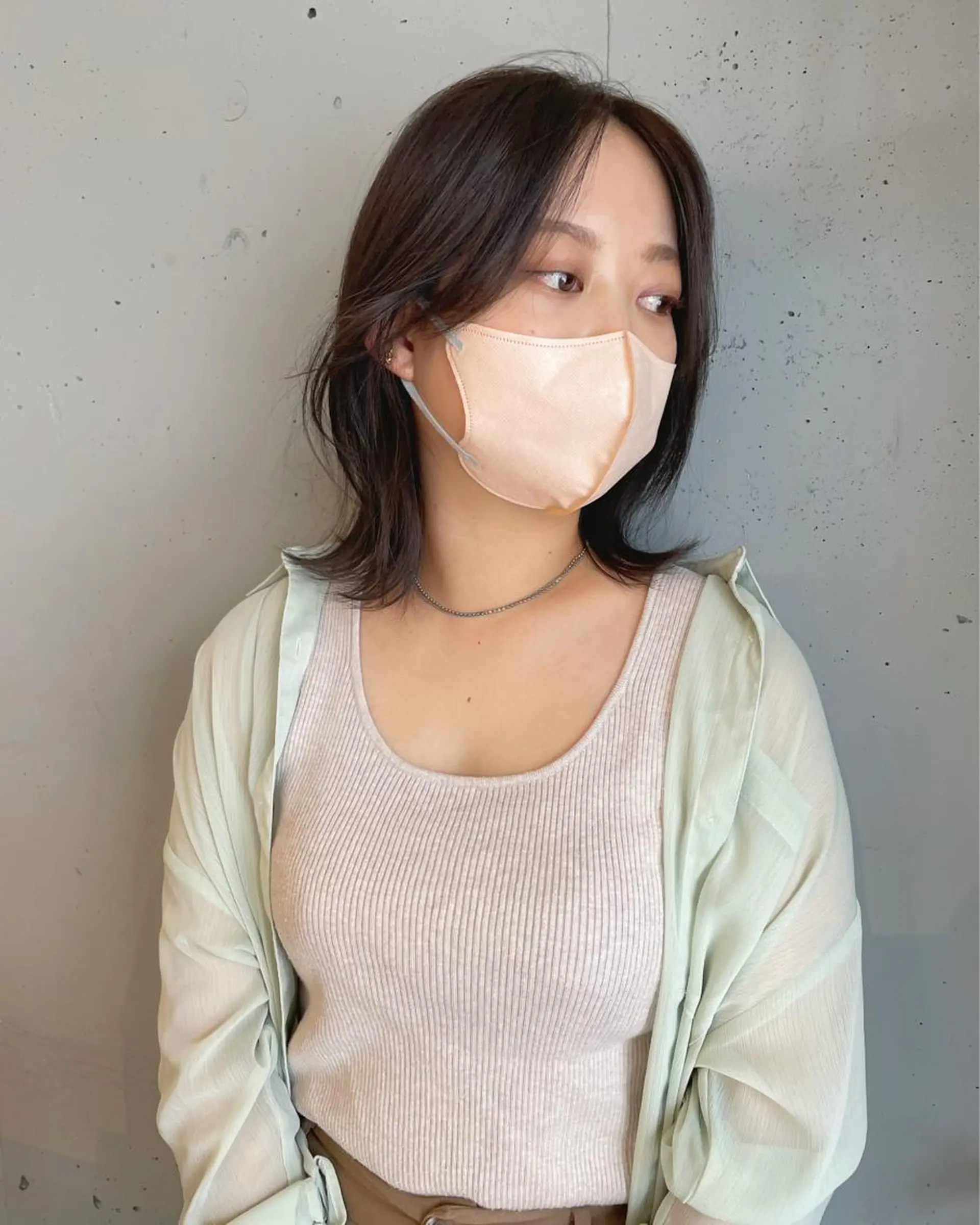 セミロング カラー ZOA classic hair所属・東 みのりのヘアスタイル