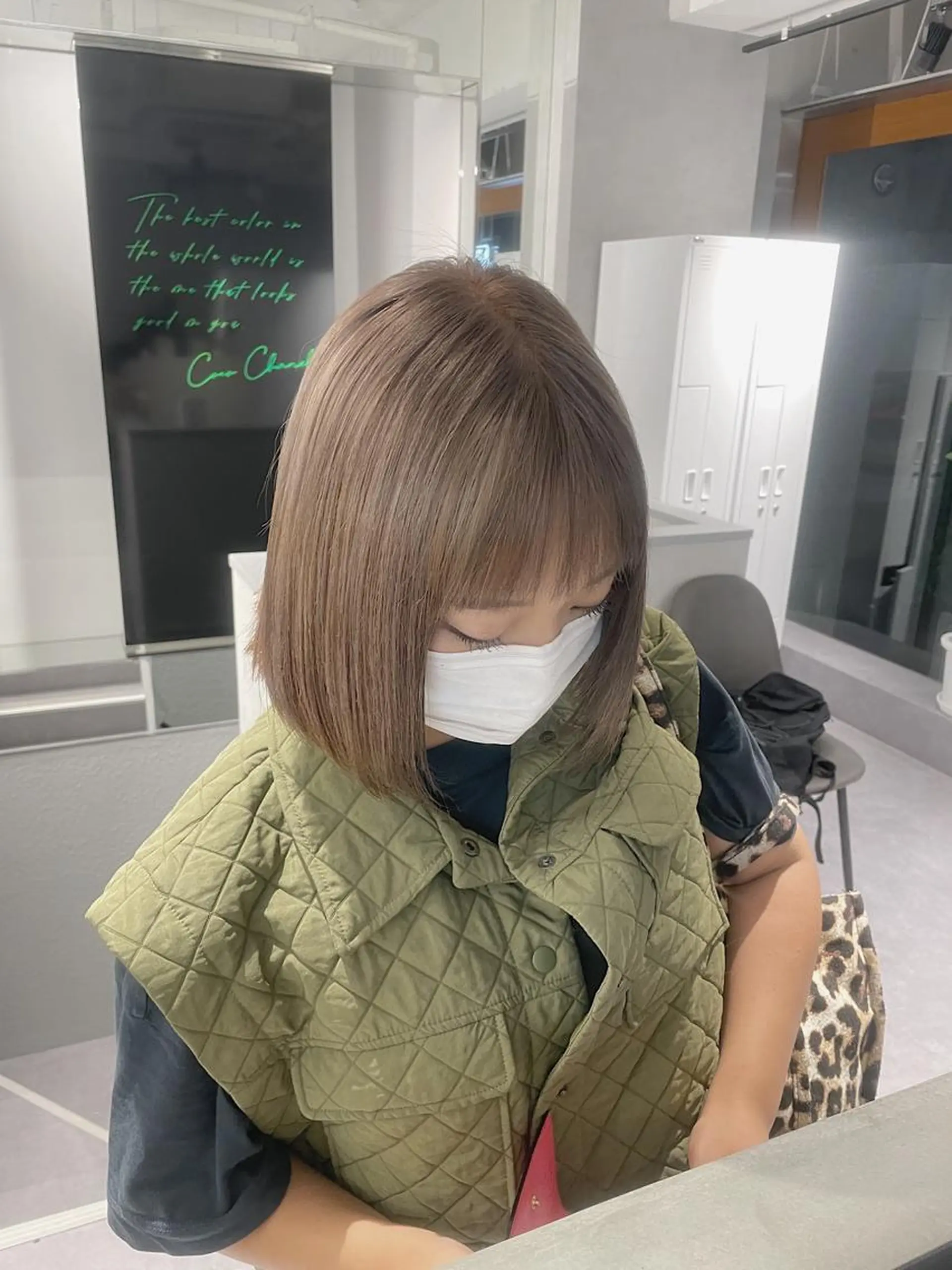 ミディアム カラー ikuma/ ミルクティーのヘアスタイル