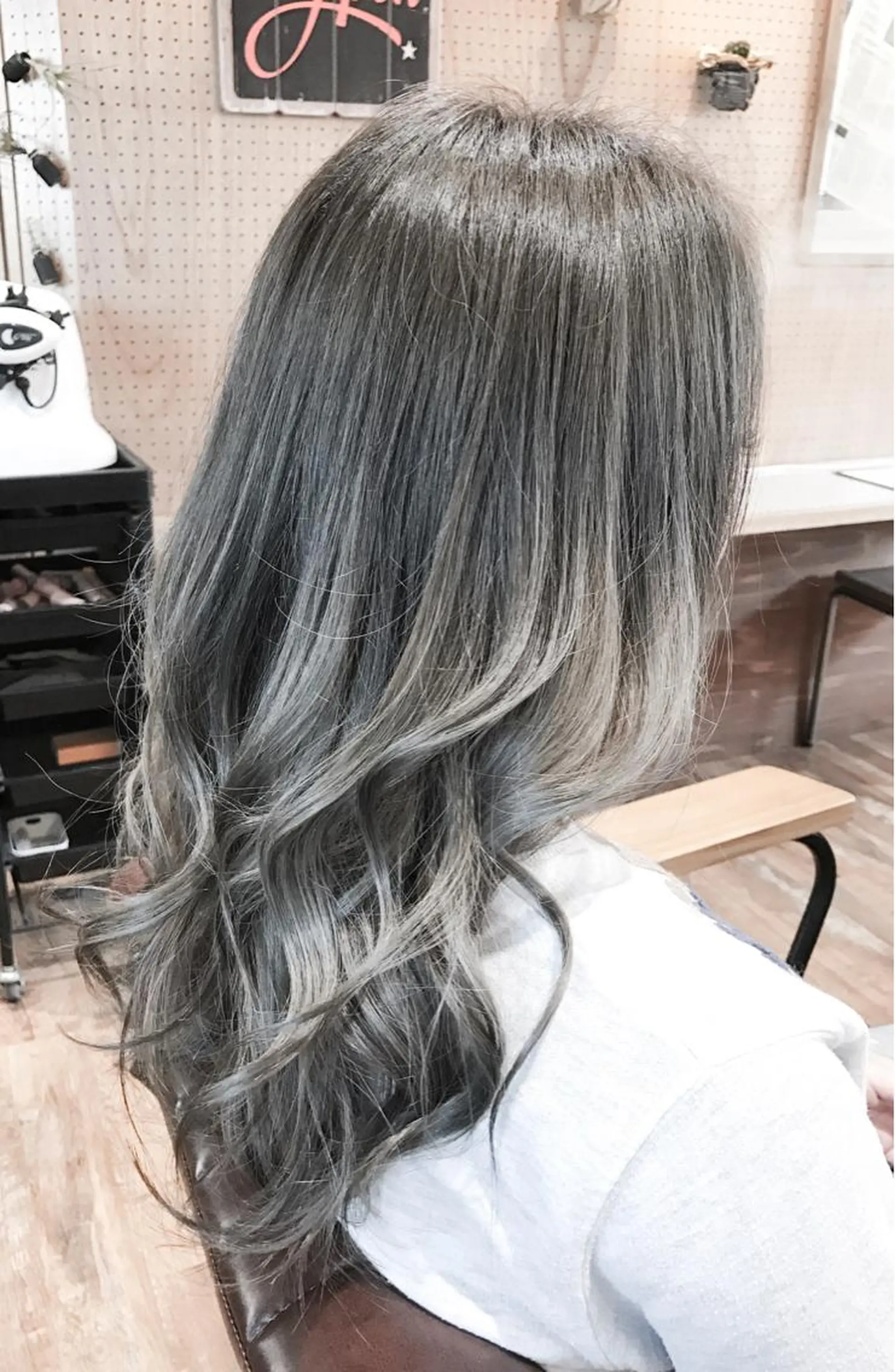 セミロング 常山 篤志のヘアスタイル