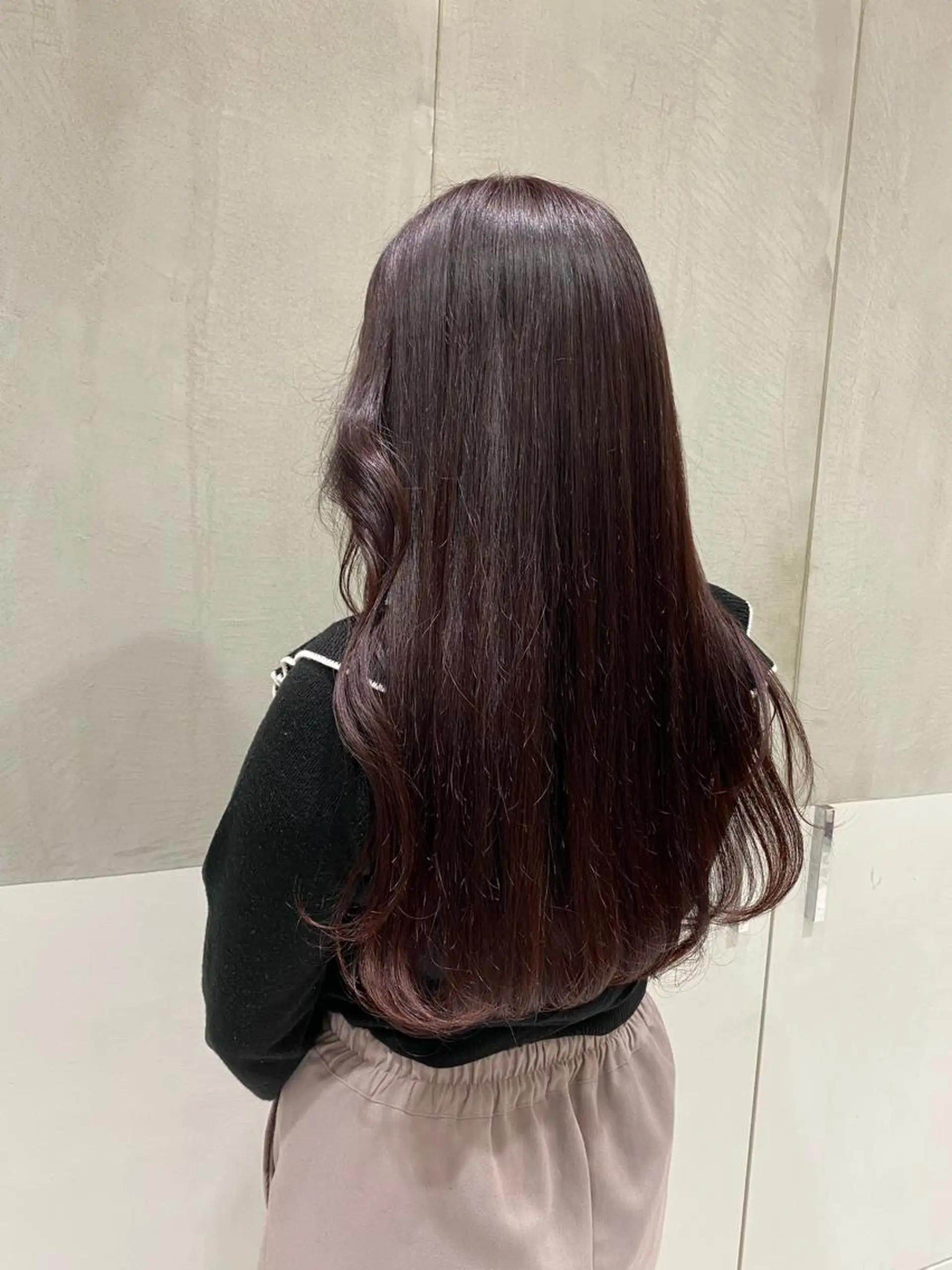 ロング カラー ラベンダーカラー レッドカラー ヘアカラー 艶感/ナチュラル 🩵amiのヘアスタイル