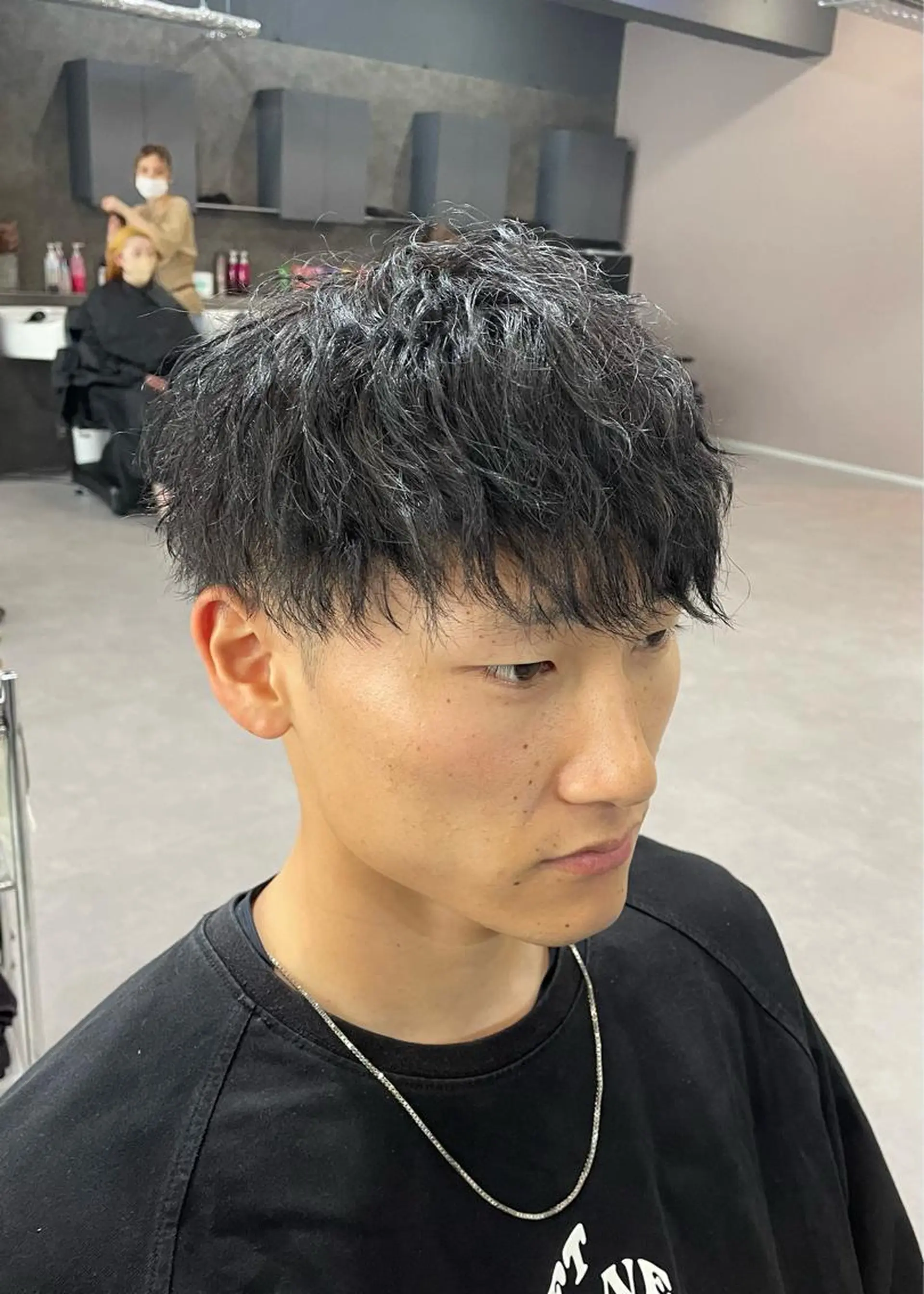 パーマ メンズ カット パーマ 西村あきや トレンド韓国ヘアのヘアスタイル