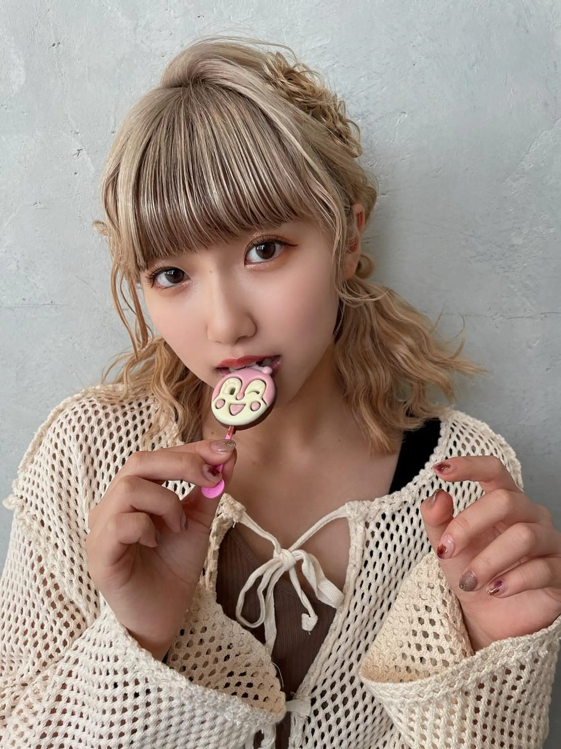 ミディアム カラー パーマ ヘアアレンジ ネイル 耳つぼ屋さん ‎🤍りりのヘアスタイル