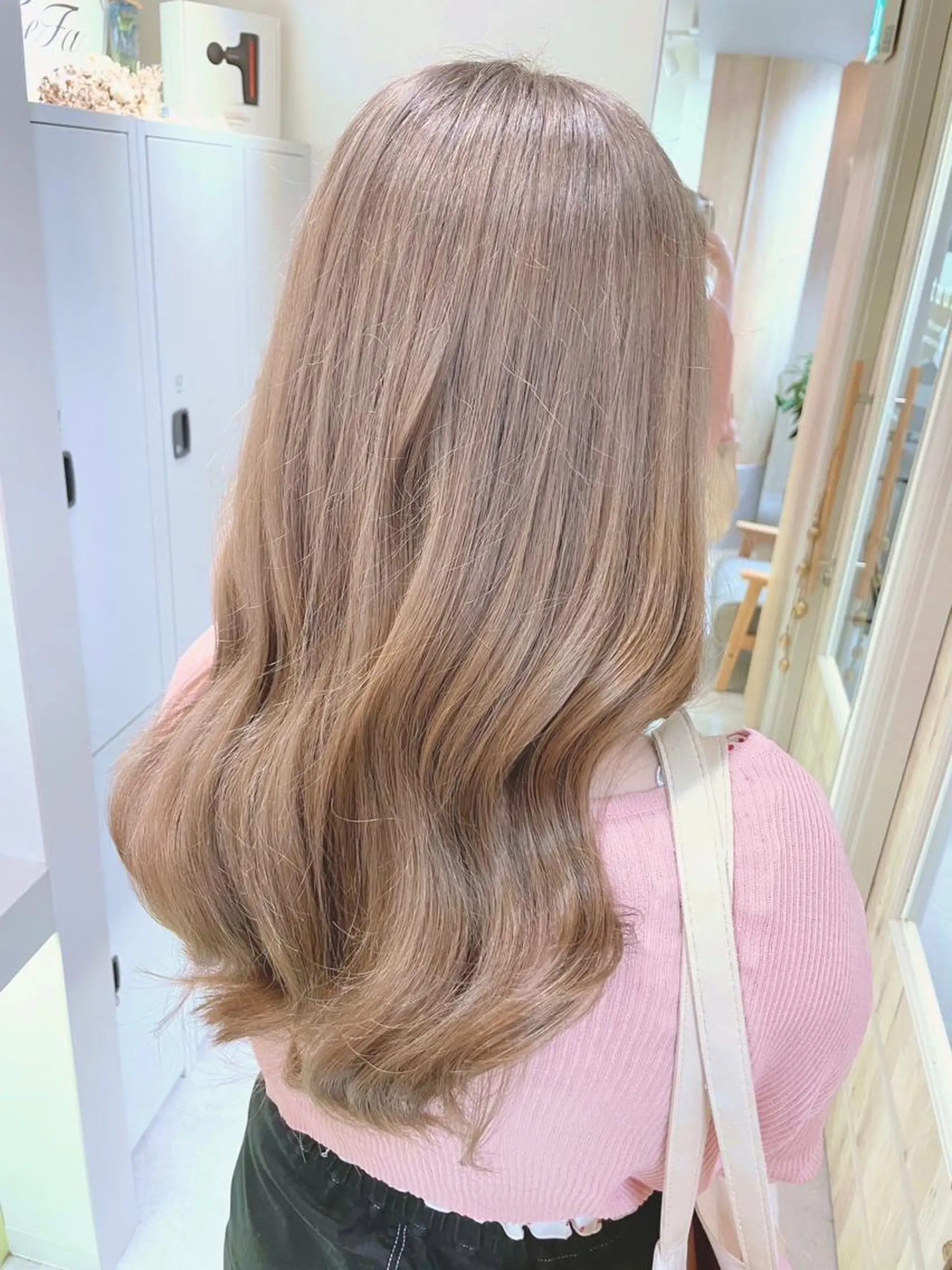ロング カラー カット ヘアカラー トリートメント 西 めぐみのヘアスタイル