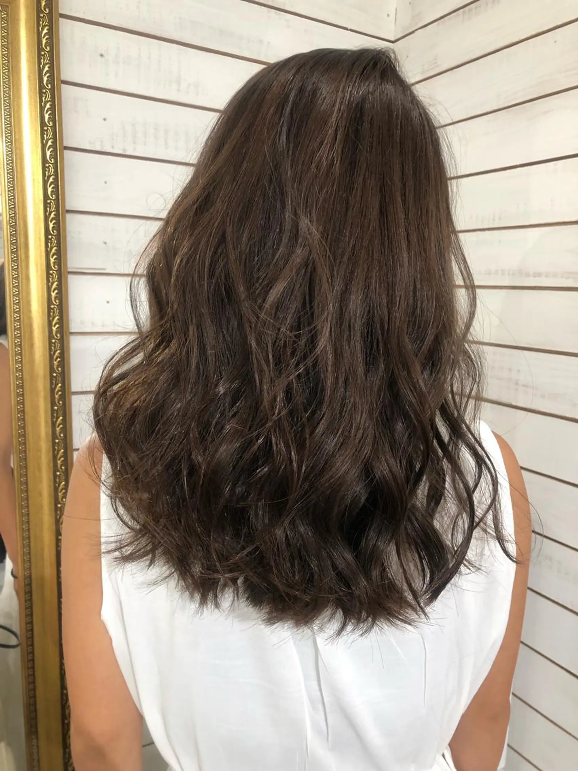 ミディアム カラー ヘアアレンジ 透明感カラー グレージュ ヘアカラー トリートメント ヘッドスパ 🦋美髪／エクステ 🦋アベイクミのヘアスタイル