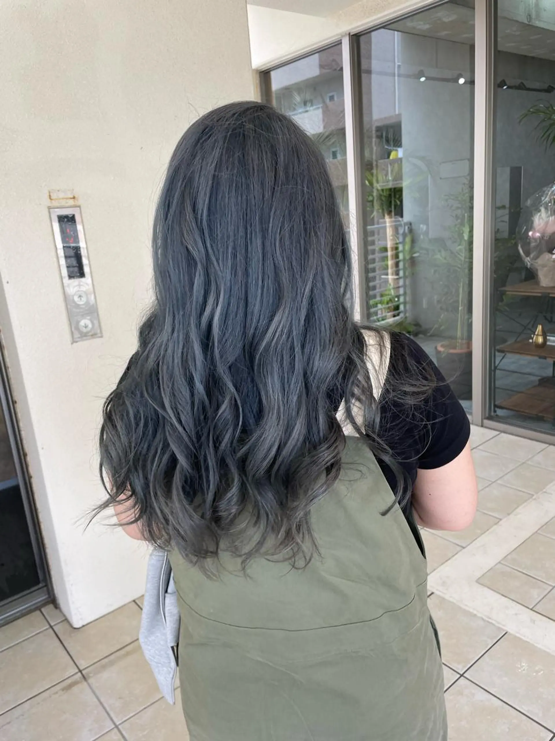 ロング アッシュ ヘアカラー and K所属・and K 那覇小禄店のヘアスタイル