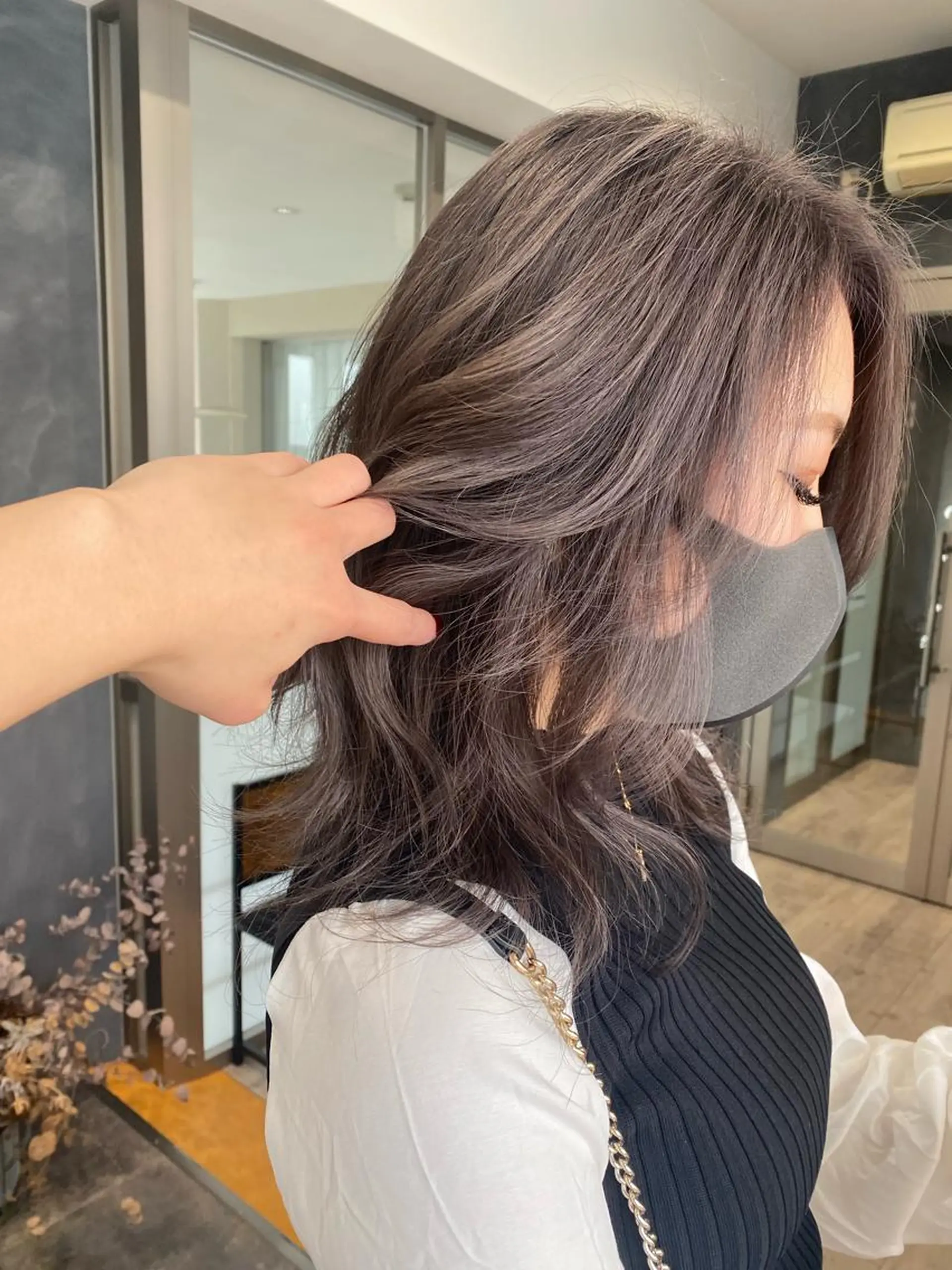 セミロング ヘアカラー ハイトーンボブ Mizuki.のヘアスタイル