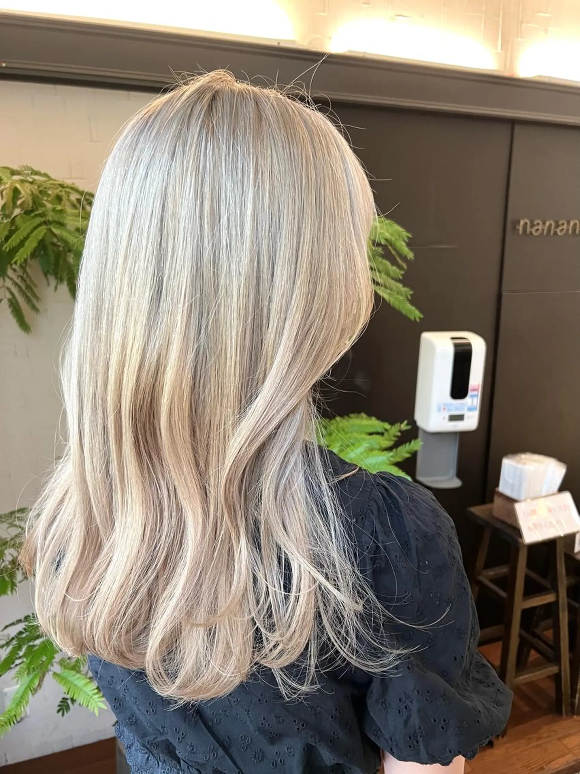 ロング カラー ナナナパレナ所属・NARUSE✂︎ カラースペシャリストのヘアスタイル