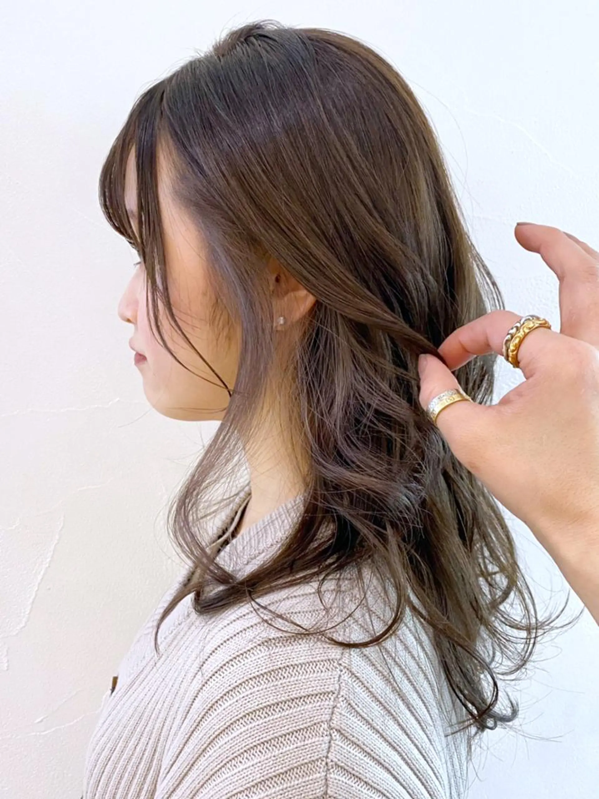 セミロング カラー ヘアアレンジ パーマ イヤリングカラー ITbyALBUM 浦和店のヘアスタイル