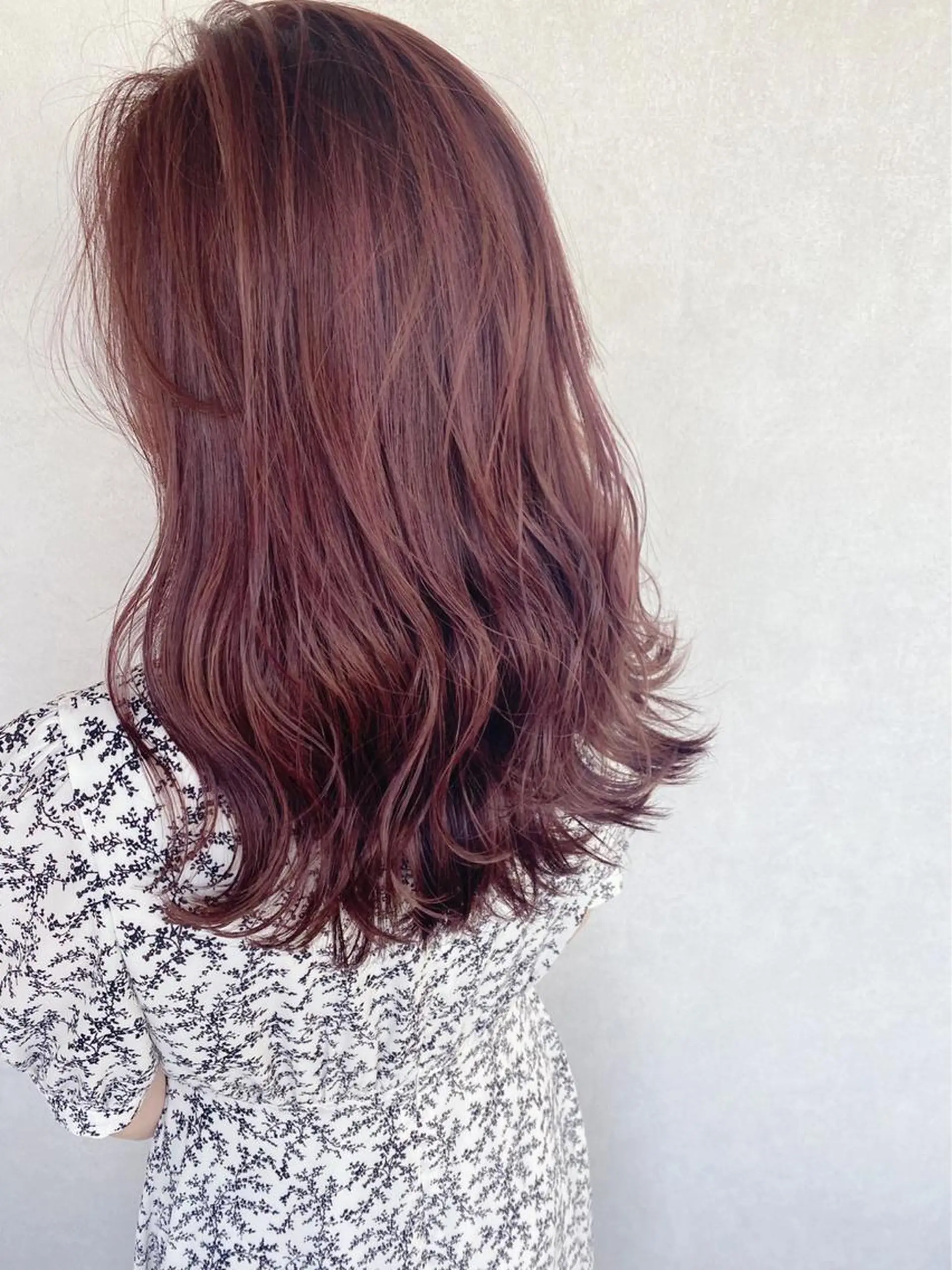 セミロング カラー 髪質改善 ヒデのヘアスタイル