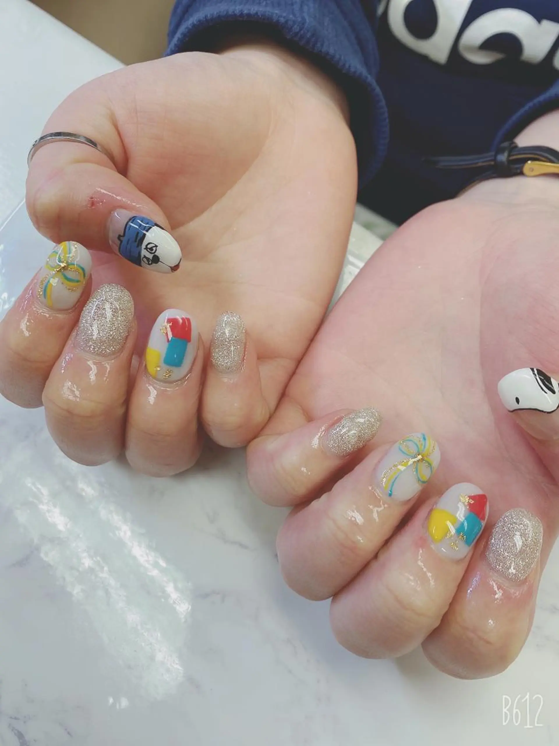 ショート ハンドネイル JNA認定講師🌸 RIEのネイルデザイン