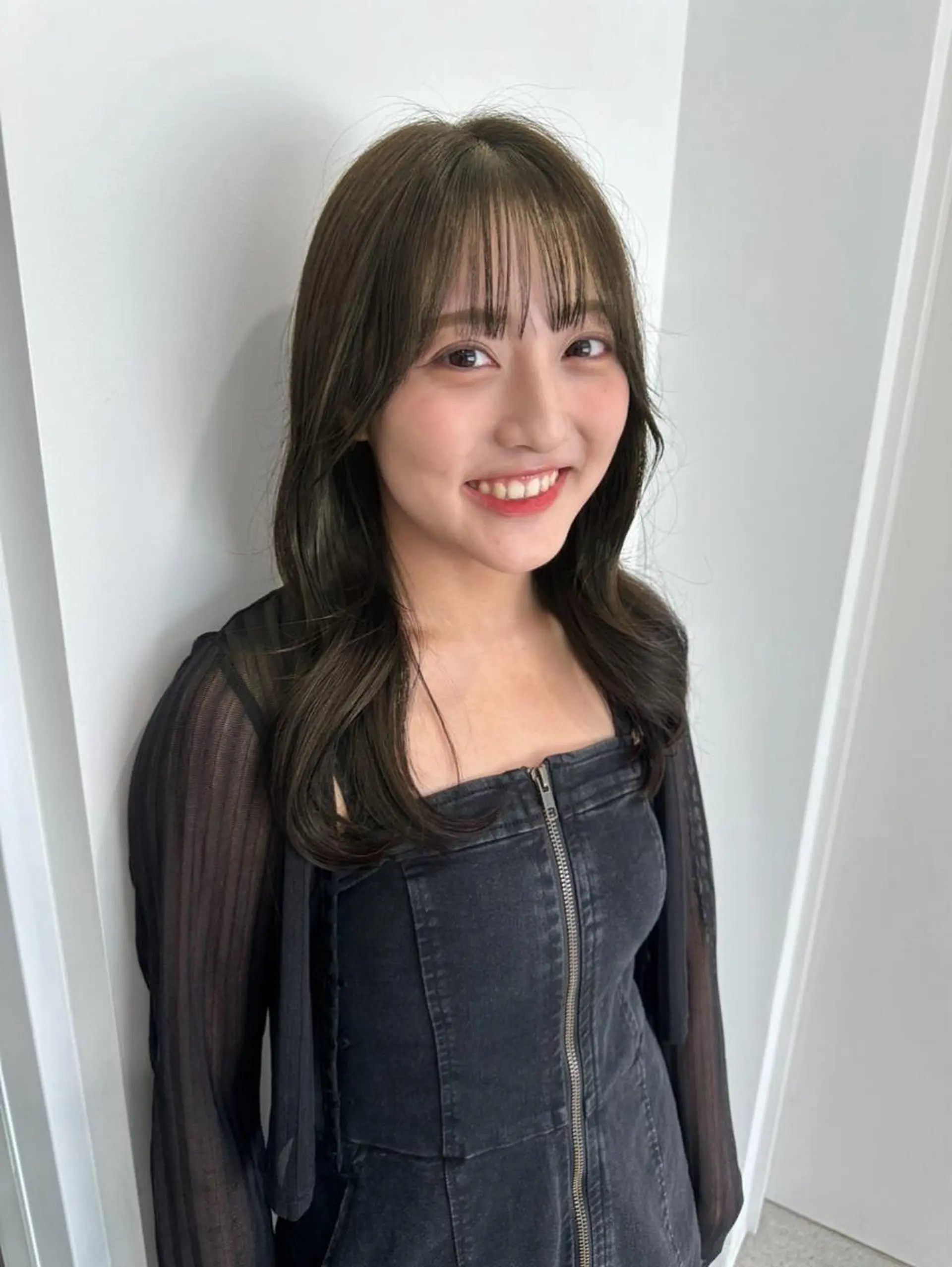 カラー ミディアム カット ヘアカラー ヘッドスパ ヘアセット くすみミルクティー／ ブラウン🪡TOWAのヘアスタイル