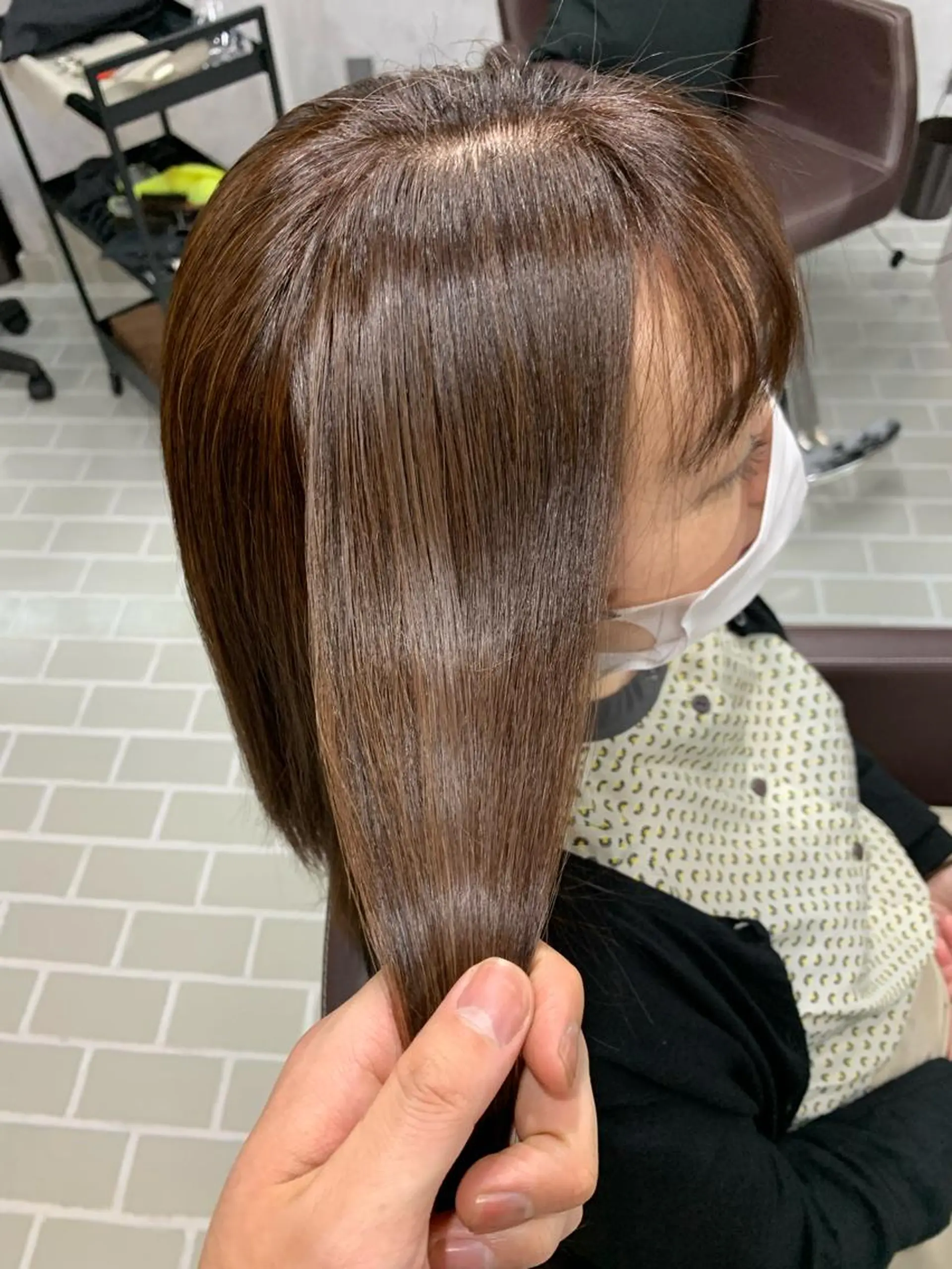 セミロング 髪質改善 カット ヘアカラー トリートメント 髪質改善ayame 横山諒のヘアスタイル