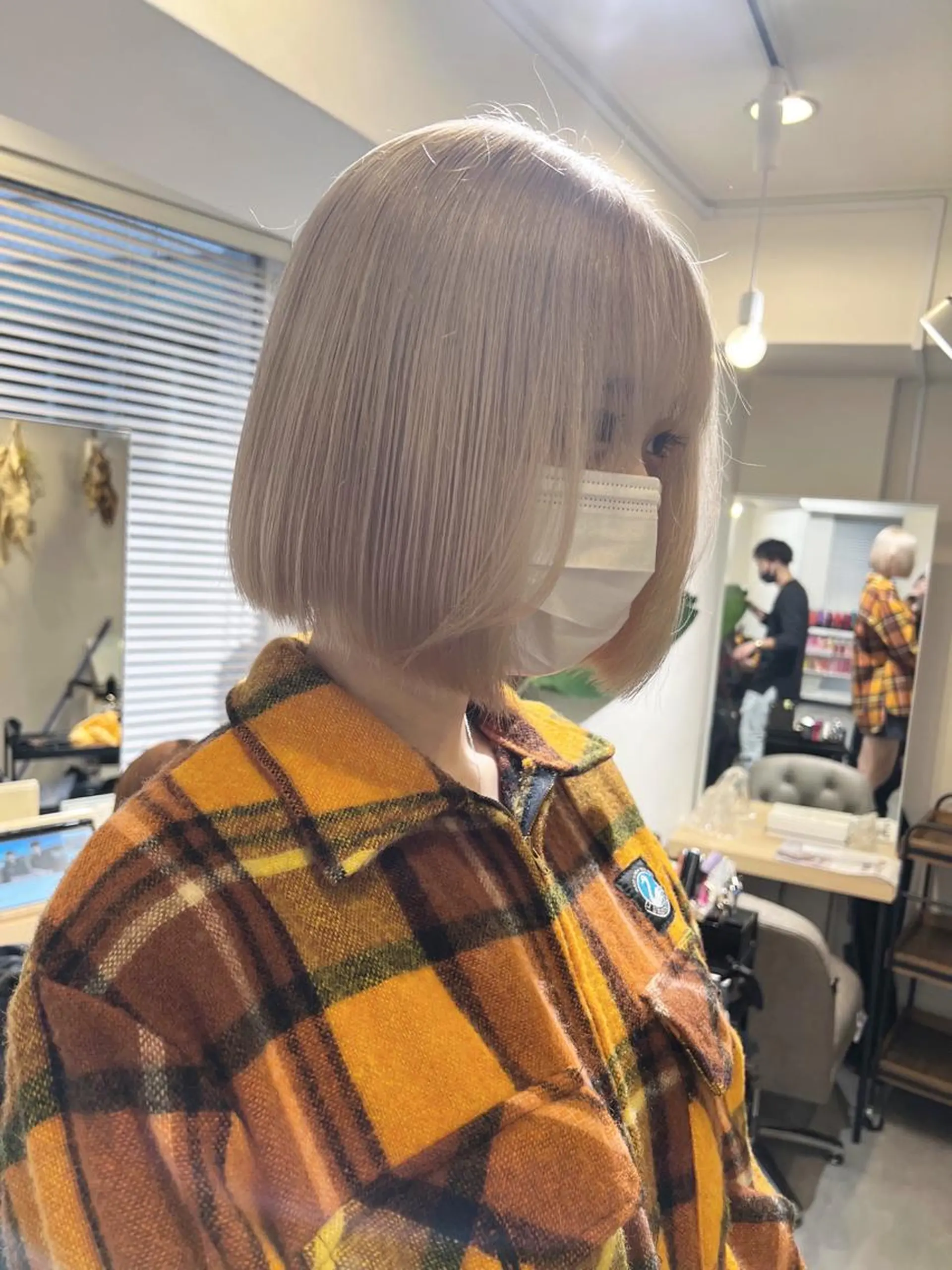 ショート 切りっぱなしボブ ボブ レイヤー×縮毛矯正 深見 拓のヘアスタイル