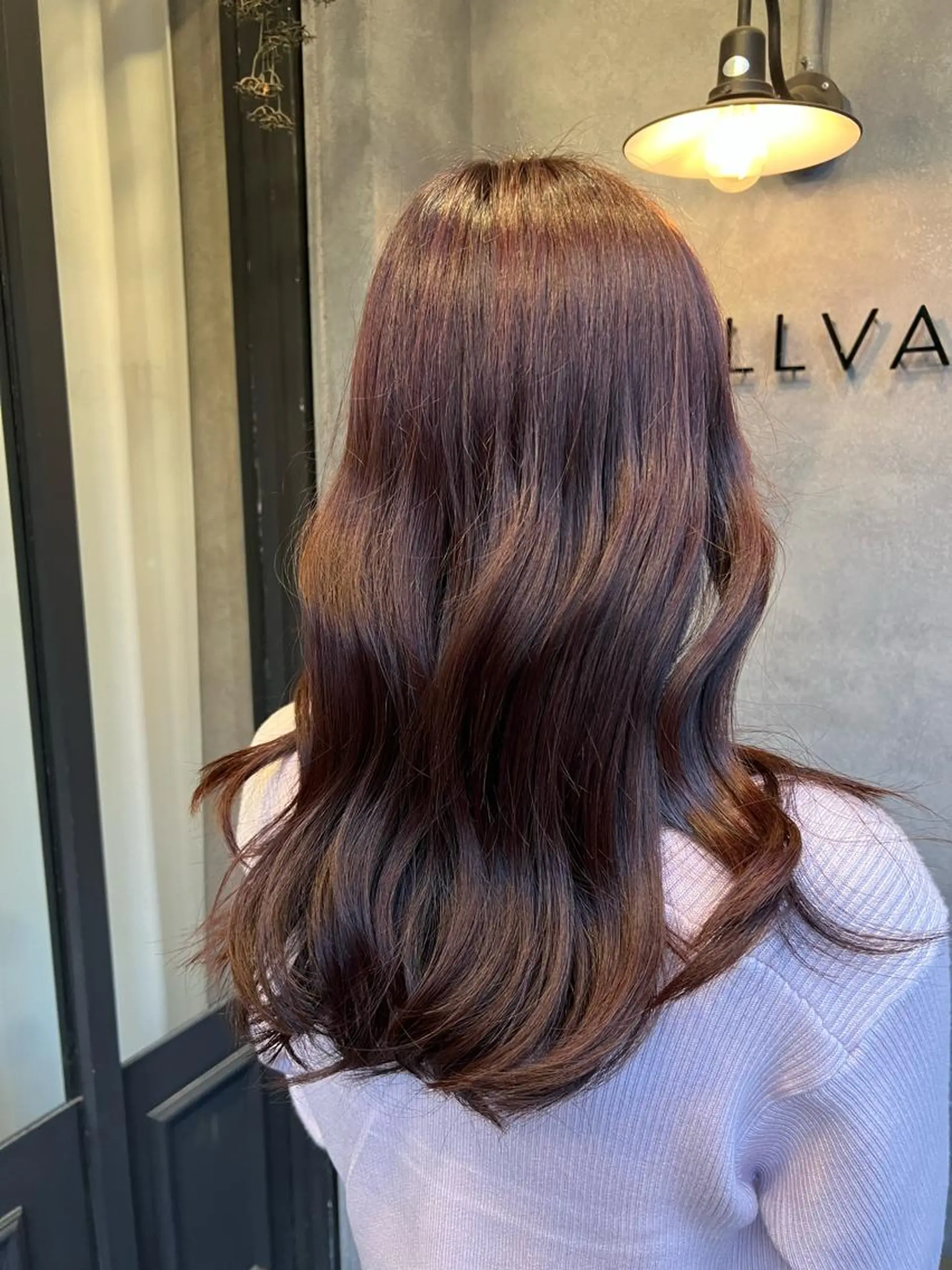 ロング カラー N°jillva 𝑘𝑎𝑟𝑖𝑛のヘアスタイル