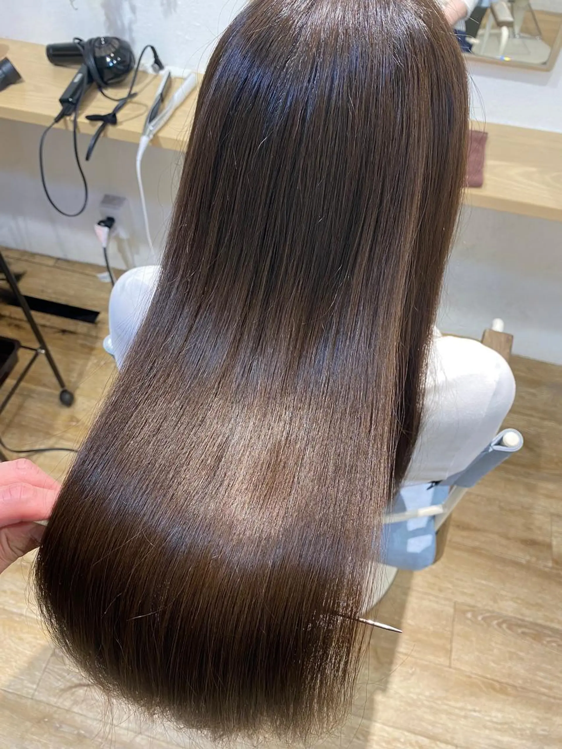 セミロング カラー ヘアカラー トリートメント ⭐️韓国髪質改善 レイヤー⭐️亀山努のヘアスタイル