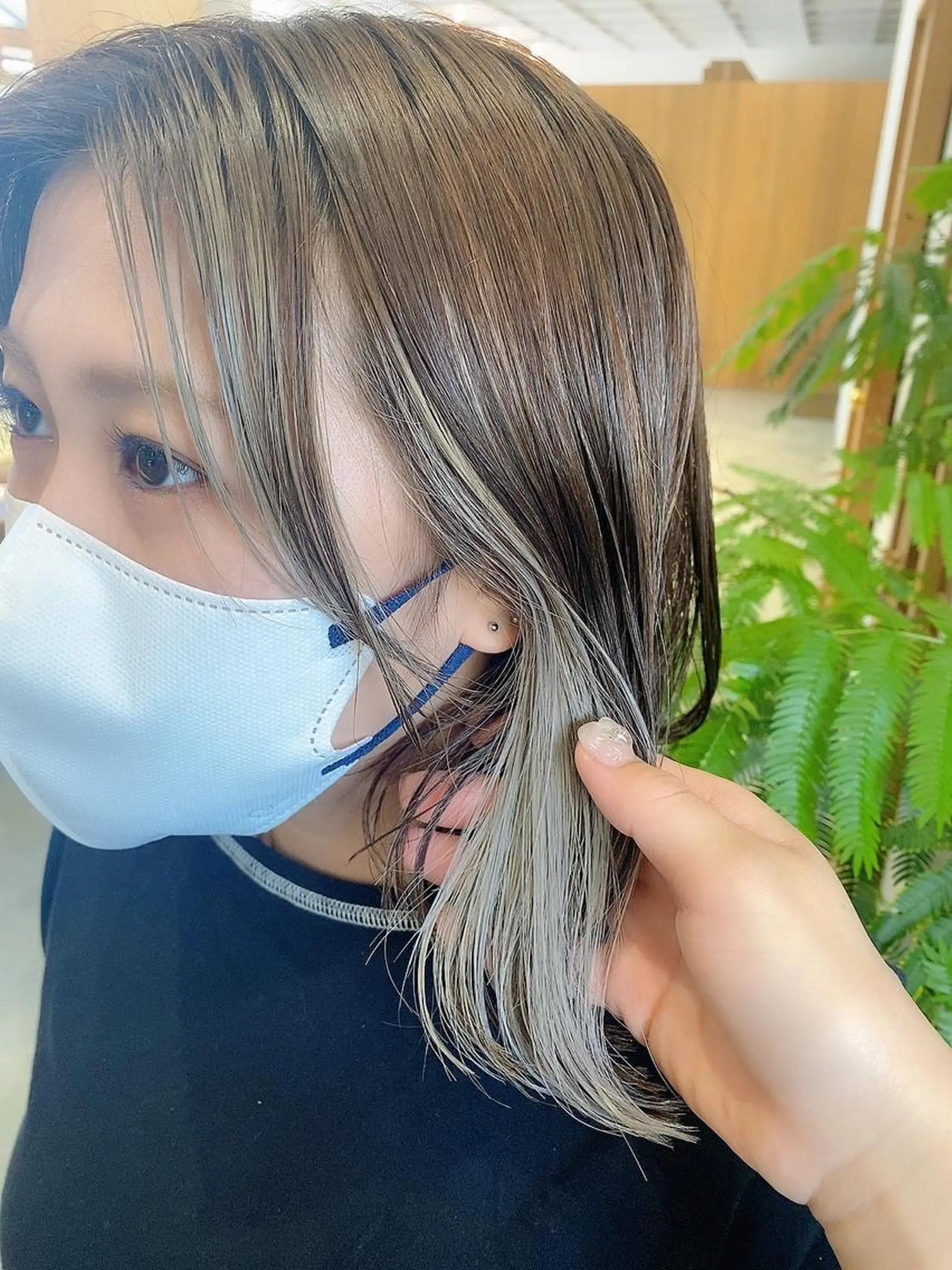 カラー ブリーチ ブルーカラー ネイビーカラー シルバー fulam所属・MIKU ／fulamのヘアスタイル