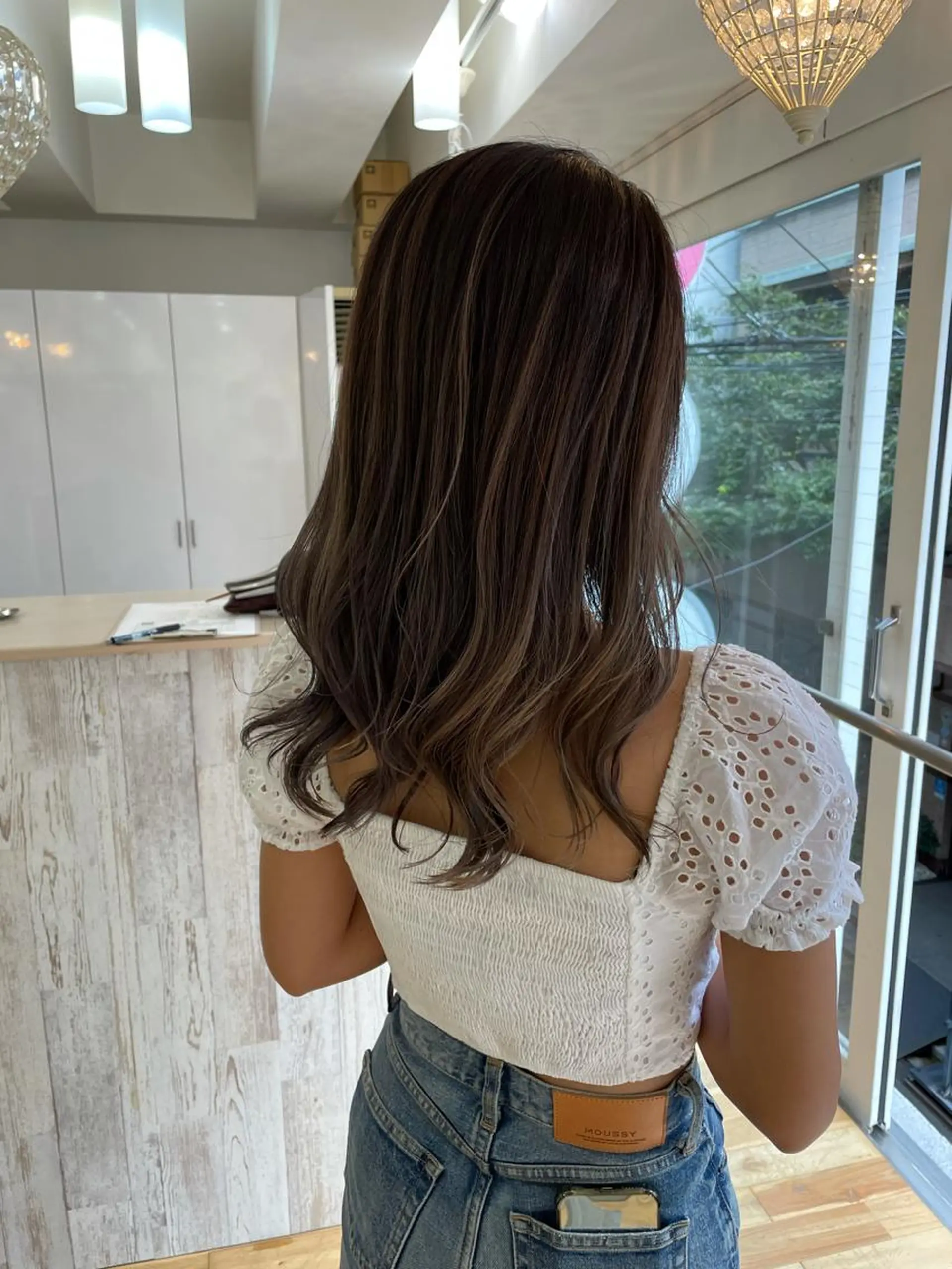 セミロング カラー ハイライトカラー ハイライト カット ヘアカラー トリートメント Tao所属・藤川 大智のヘアスタイル