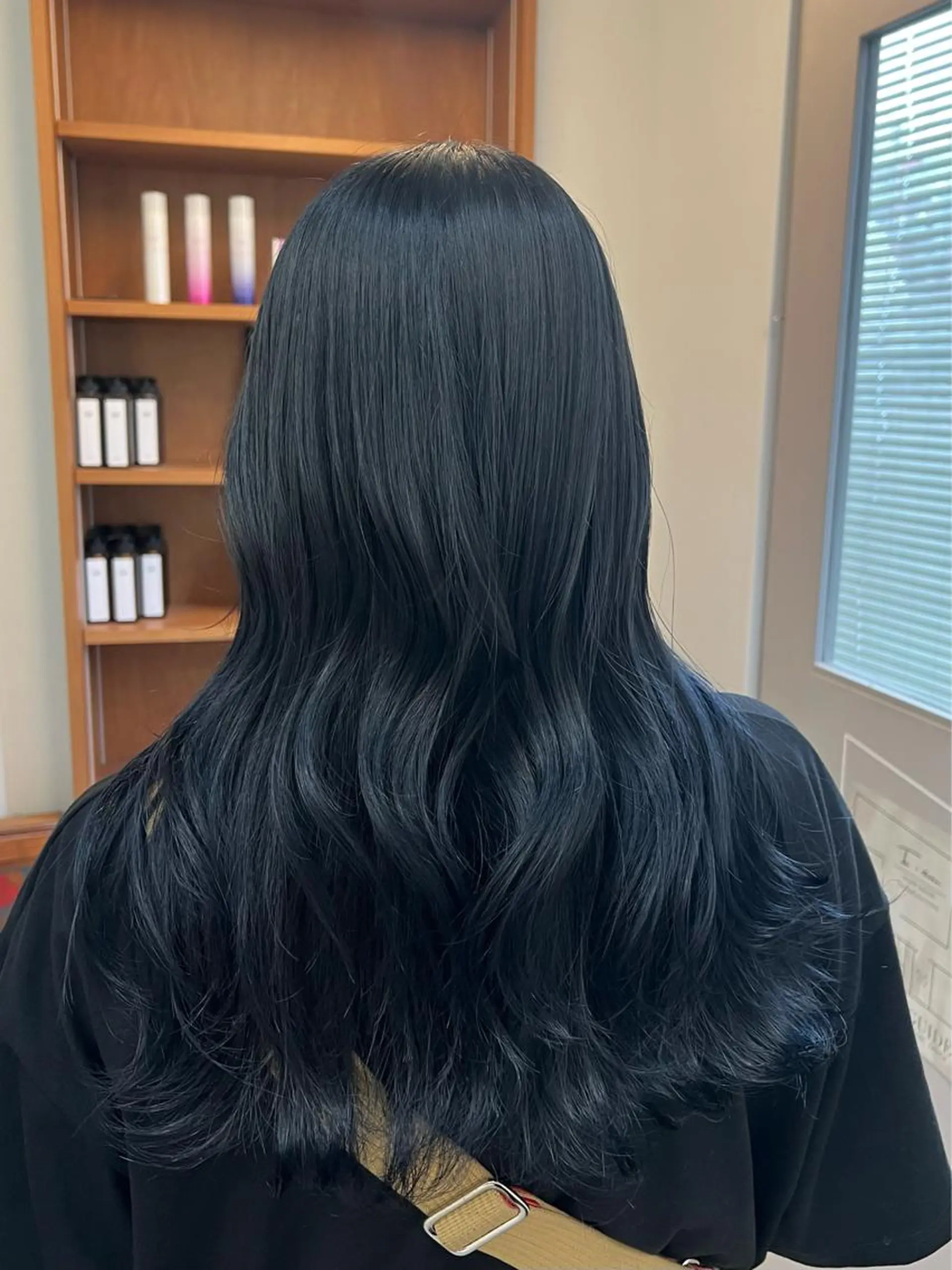 ロング カラー Ami ブリーチ/ハイトーンのヘアスタイル