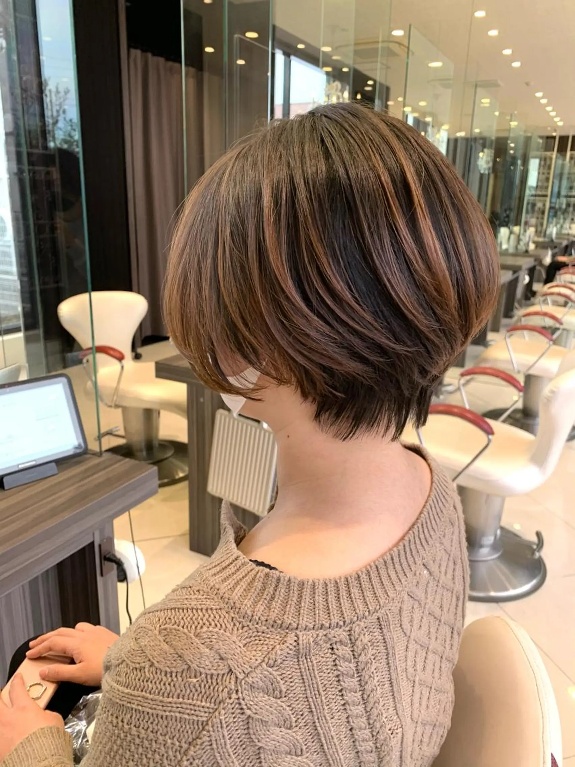 ショート カラー ハイライトカラー ハイライト ショートヘア カット ヘアカラー 古畑 佑悟のヘアスタイル