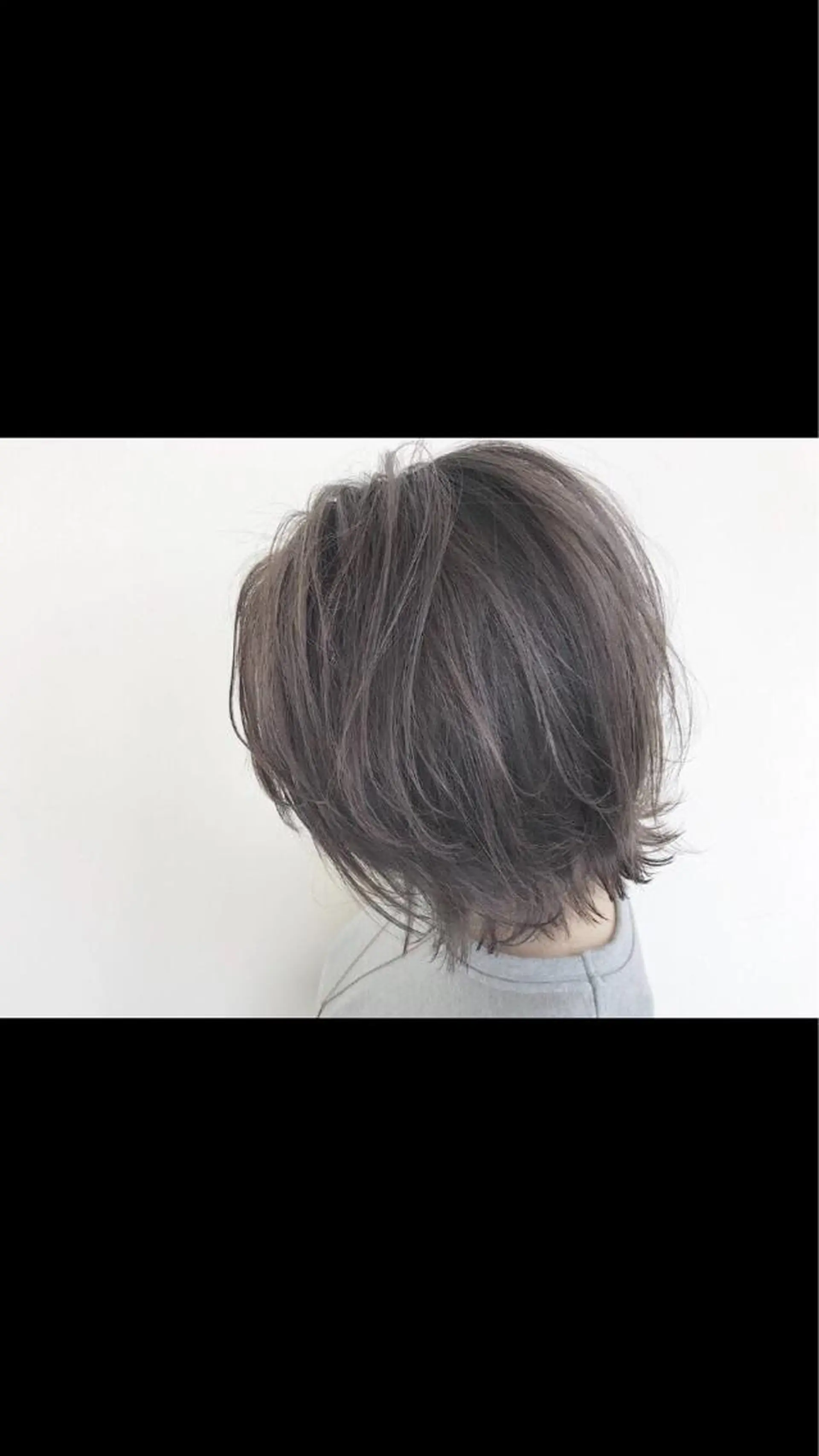 ショート アッシュ レイヤーカット ウルフカット ヘアーズベリー 藤本のヘアスタイル