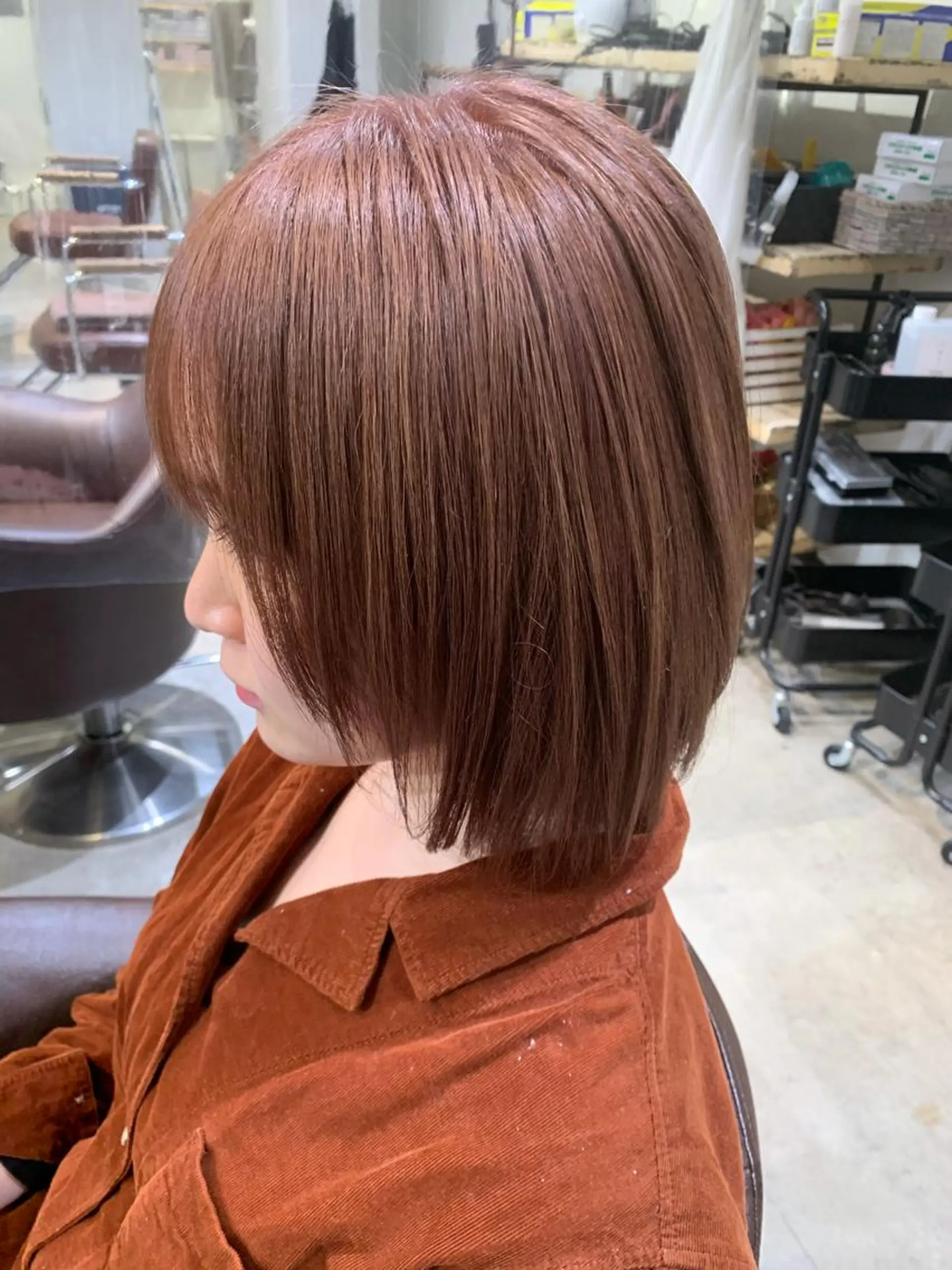 ミディアム カット ヘアカラー トリートメント ショートヘア💫 ハイトーン西田拓馬のヘアスタイル