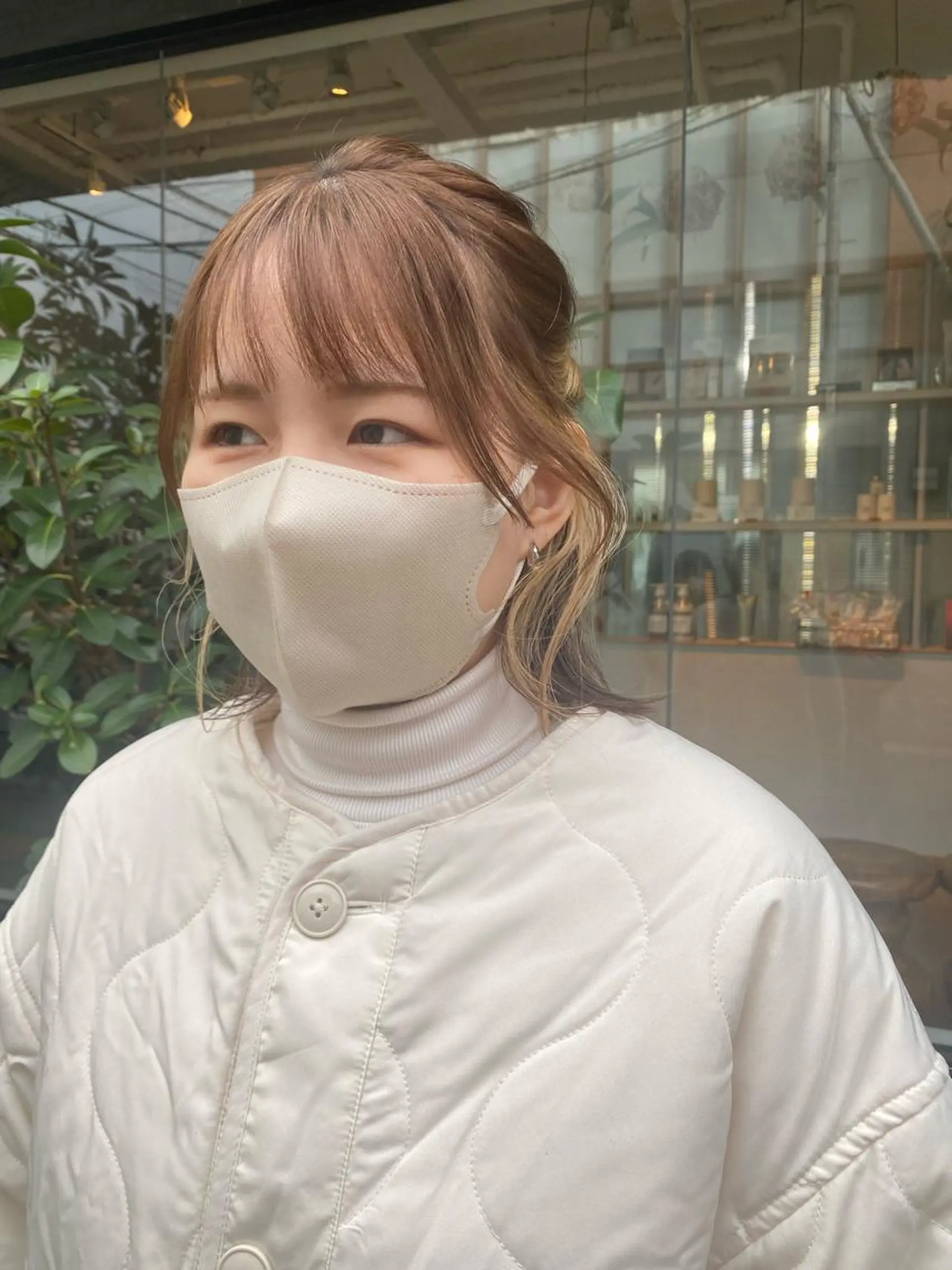 ミディアム カラー ヘアアレンジ ハーフアップ インナーカラー HINANO🌷 髪質改善サロンの眉毛・アイブロウイメージ