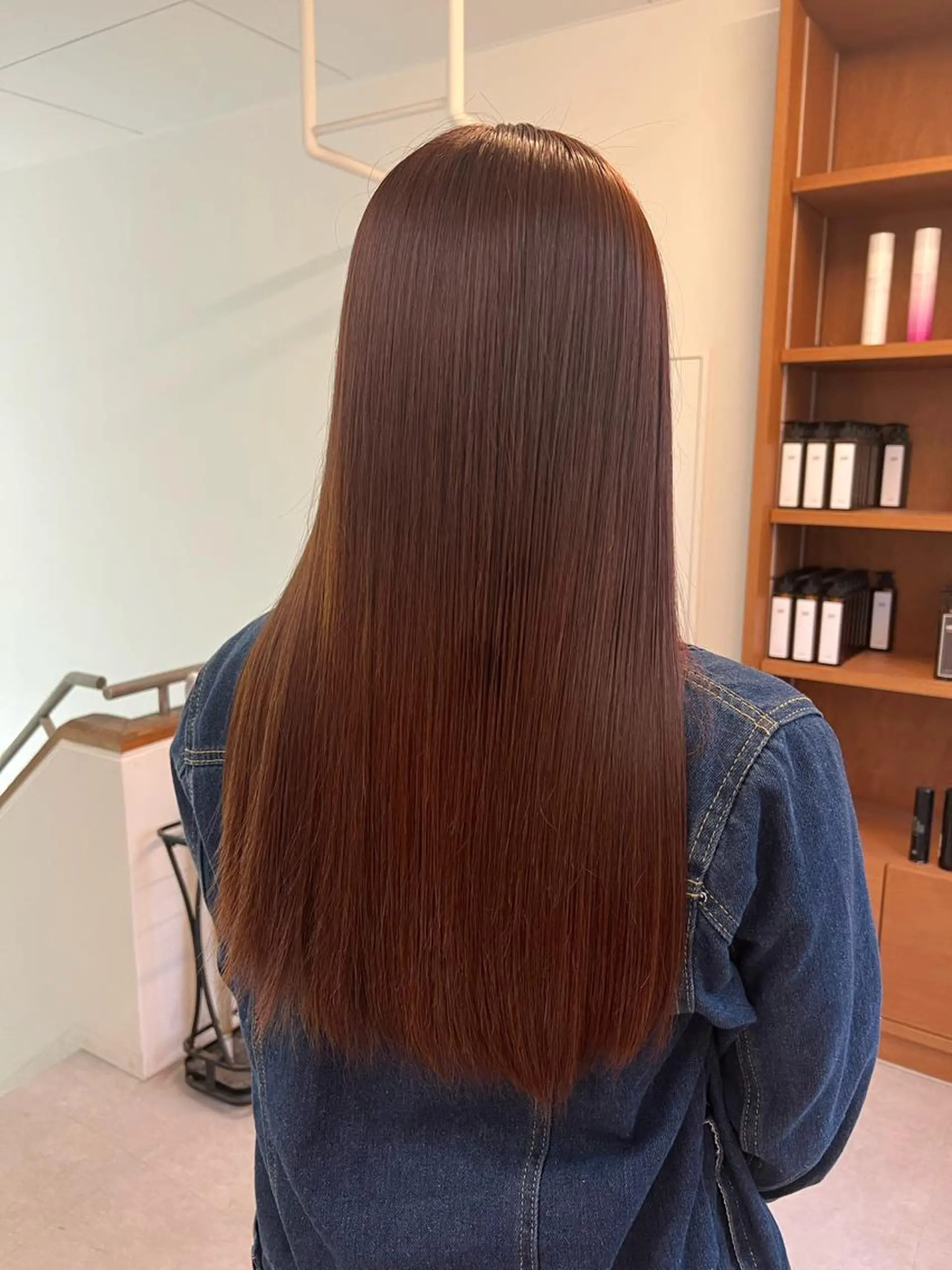 ロング カラー Ami ブリーチ/ハイトーンのヘアスタイル