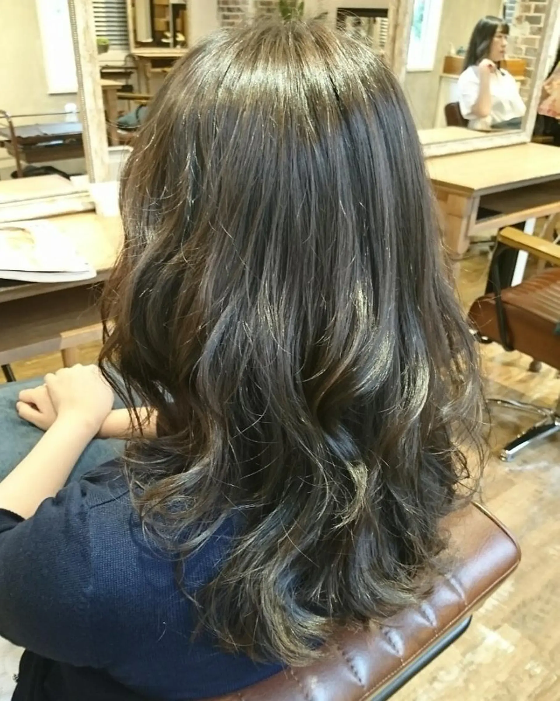 カラー ミディアム ベージュカラー 透明感カラー ハイライトカラー ホワイトベージュ ハイライト カット パーマ ＊Cielo＊ 佐藤 幸世のヘアスタイル