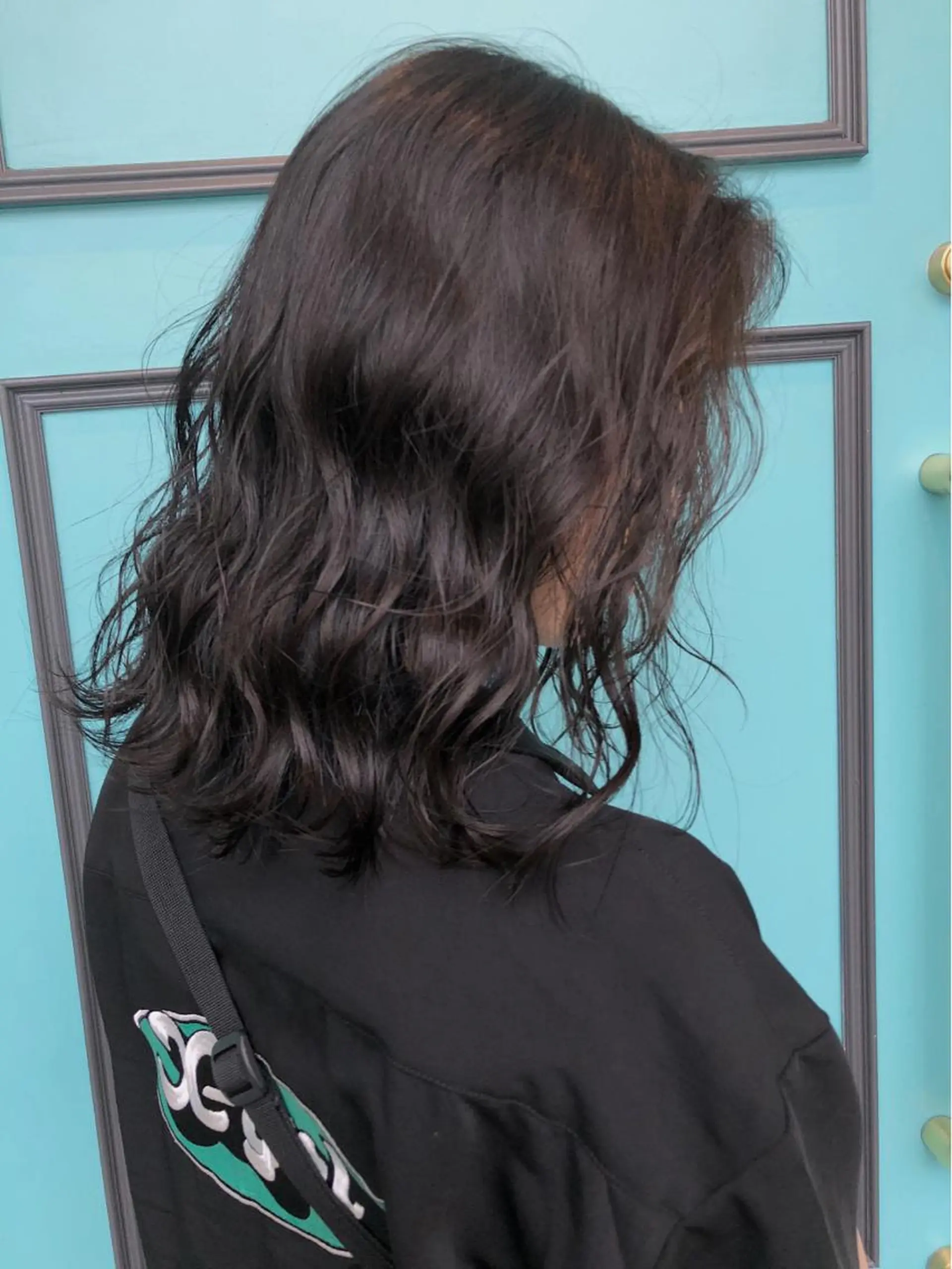 ミディアム カラー 安藤 佑衣のヘアスタイル