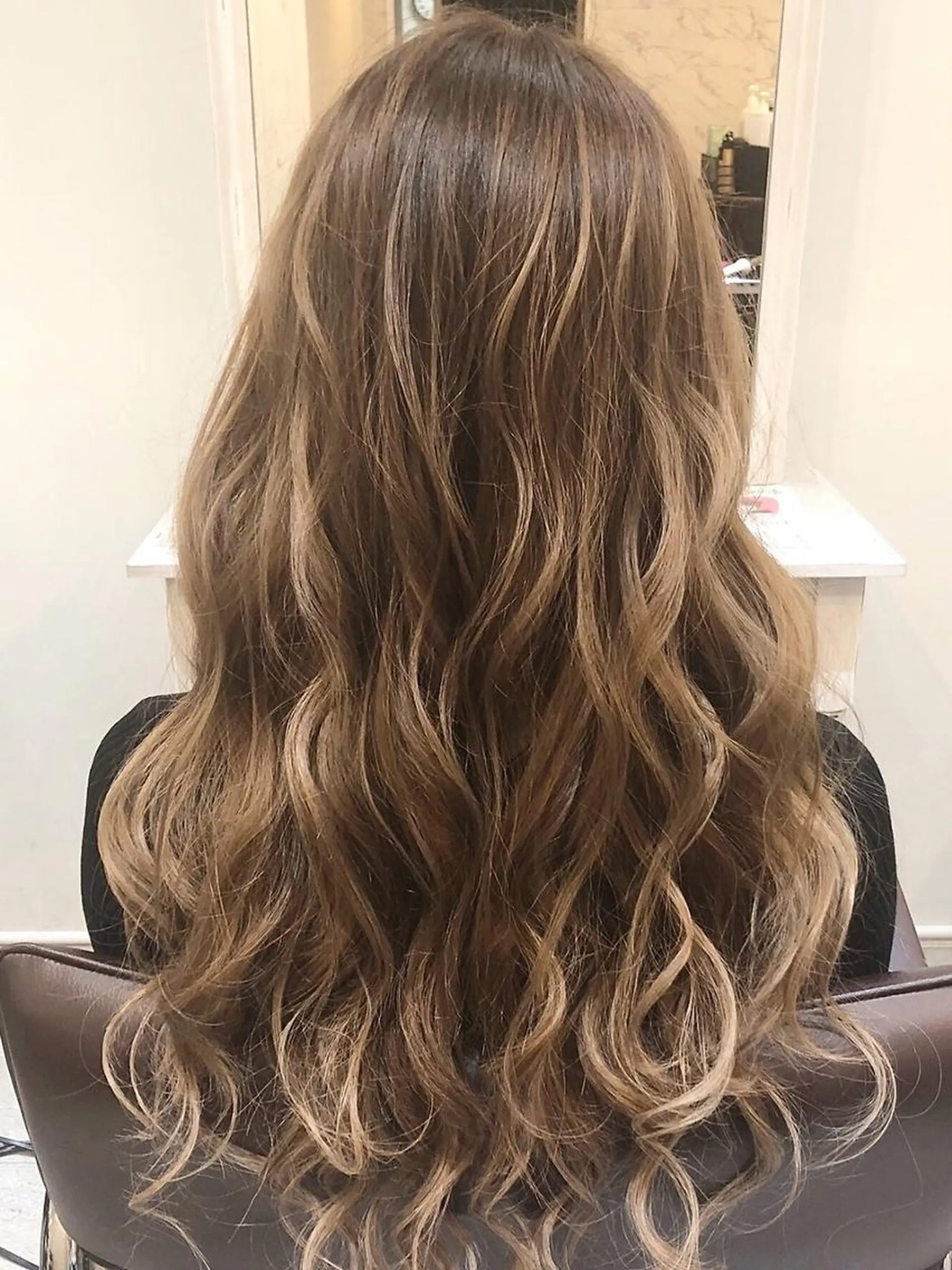 ロング カラー ヘアアレンジ Device ディバイスのヘアスタイル