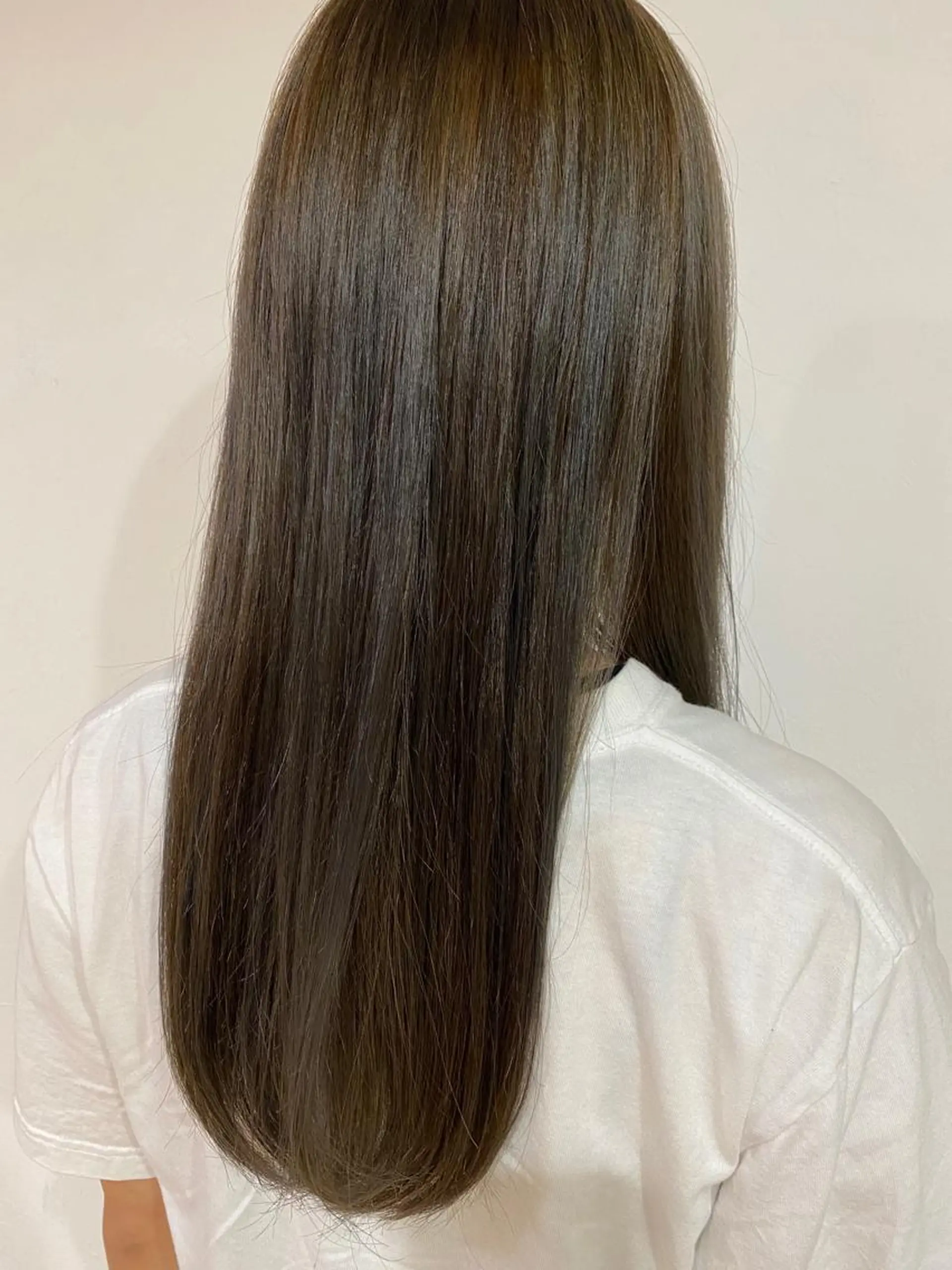 ロング カラー ハイライトカラー ハイライト 伊藤 かなのヘアスタイル