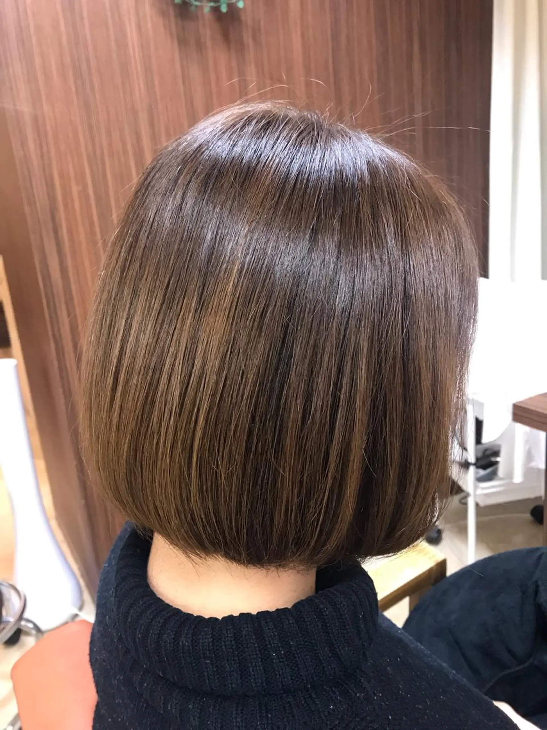 ショート ショートボブ ボブ ショートヘア カット ヘアカラー トリートメント 本多結香/レイヤー /ハイライトカラーのヘアスタイル