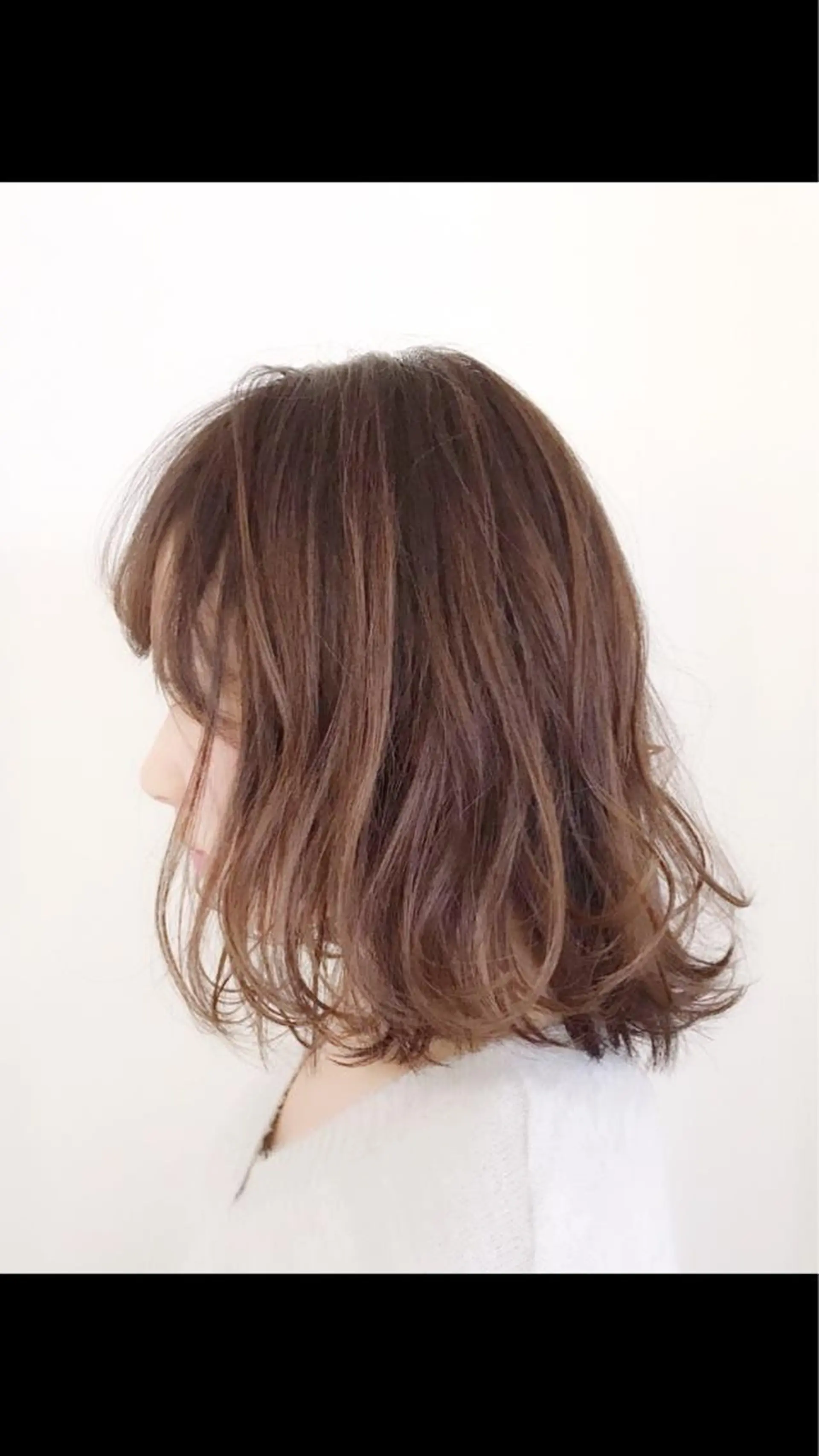 ミディアム 透明感カラー 金村真子のヘアスタイル