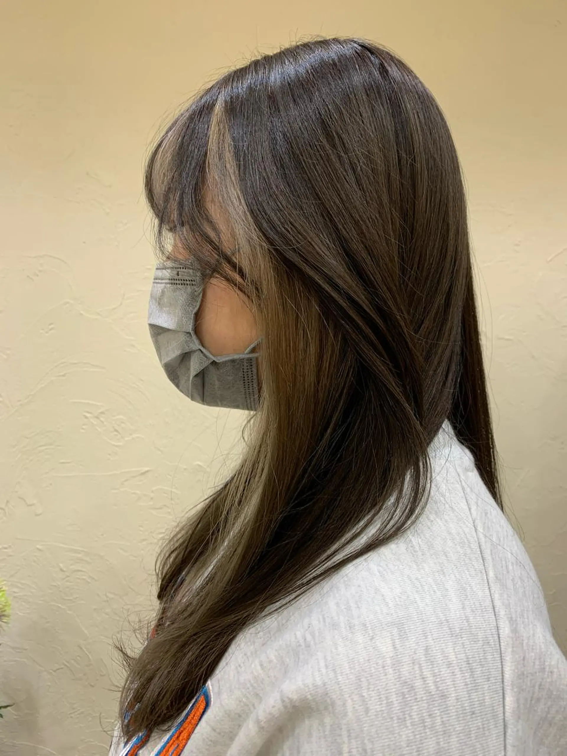 ロング in'dexhair U所属・ブリーチ🌈ハイトー ンカラー ✨アニカ✨のヘアスタイル