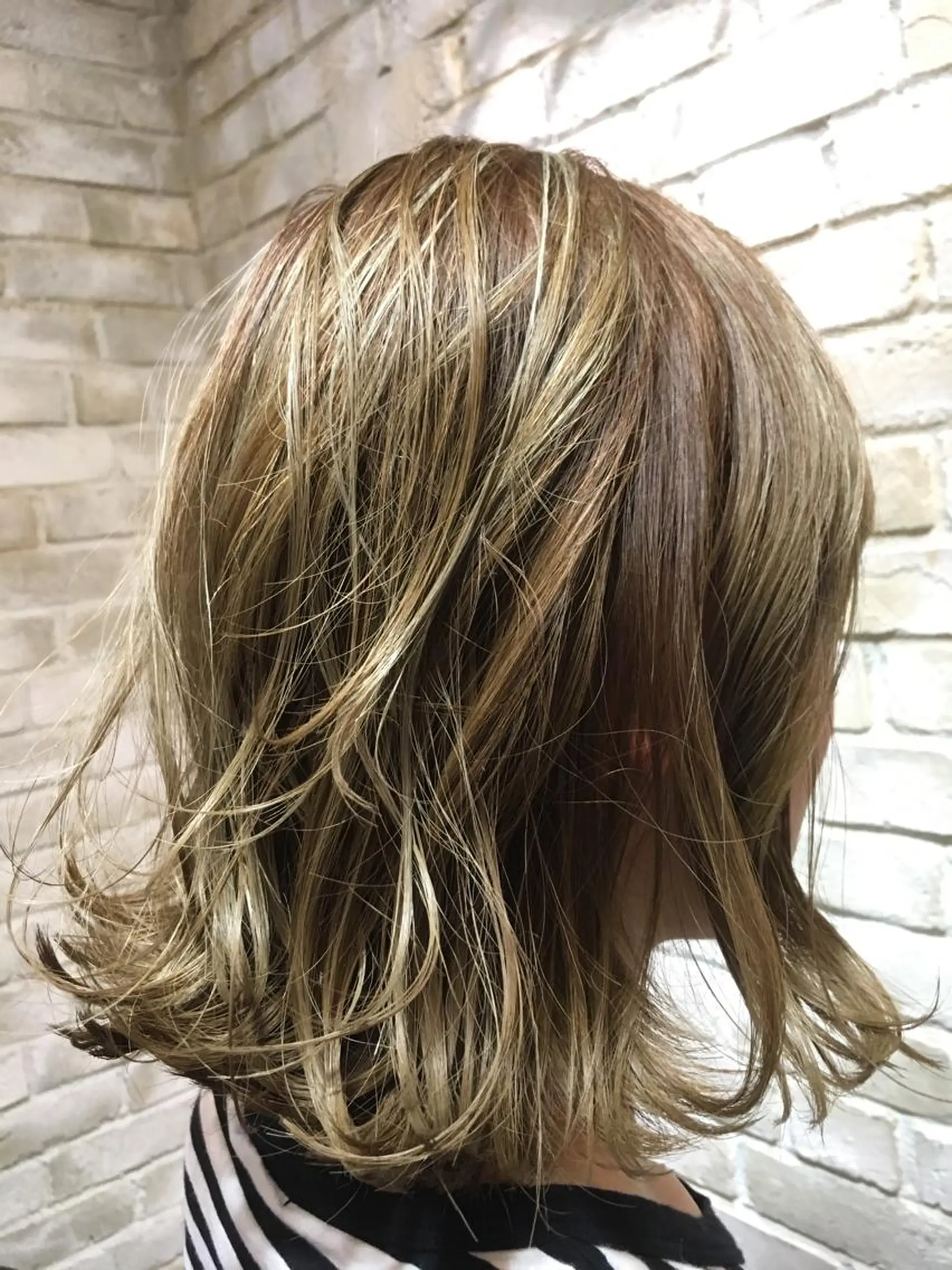 ミディアム カット ヘアカラー トリートメント AMNESIA たまプラーザ所属・Topstylist 大図 遥輝のヘアスタイル