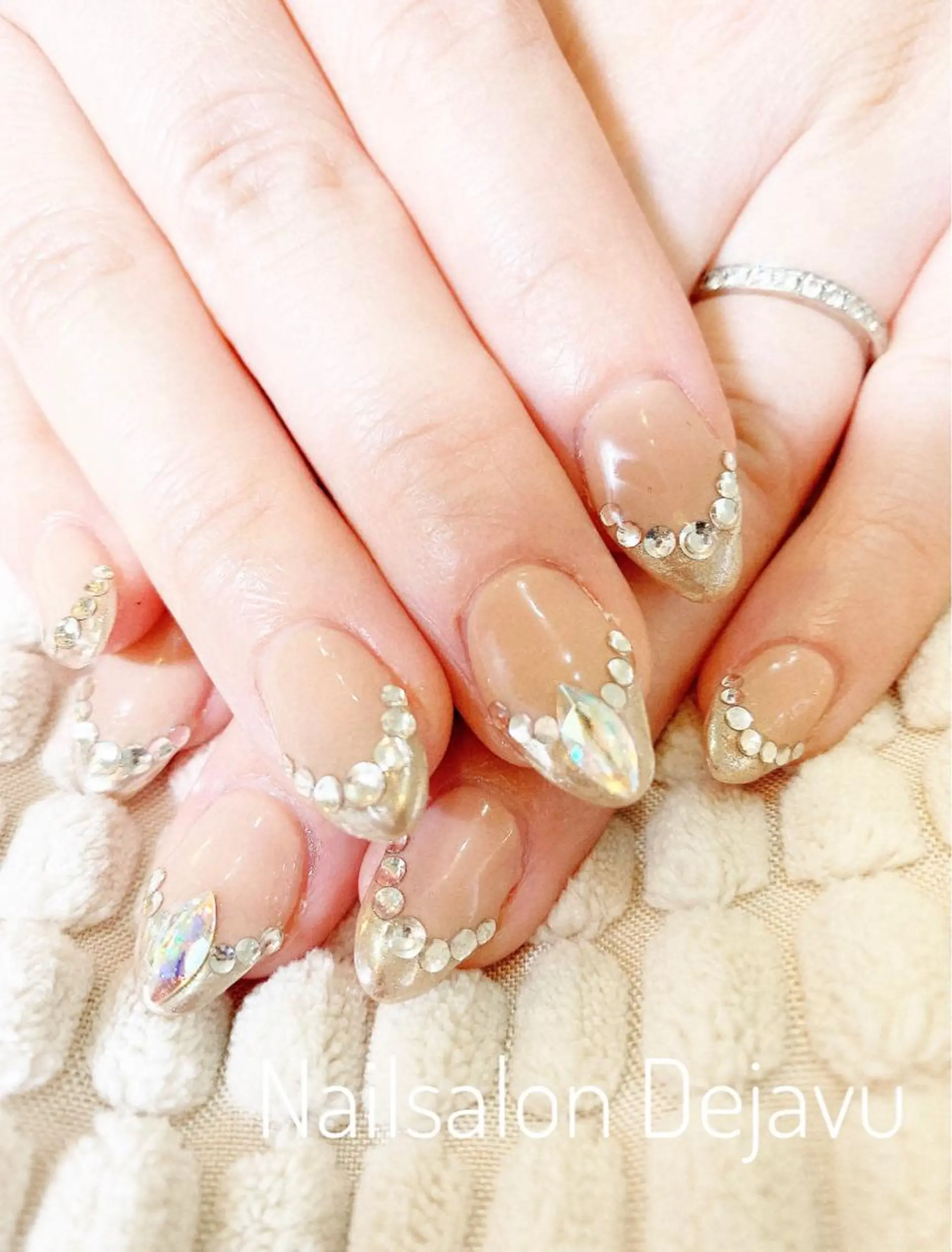 ネイル アートネイル フレンチネイル キラキラネイル ミラーネイル ワンカラーネイル Dejavu所属・Nail salon Dejavu 🌿のネイルデザイン