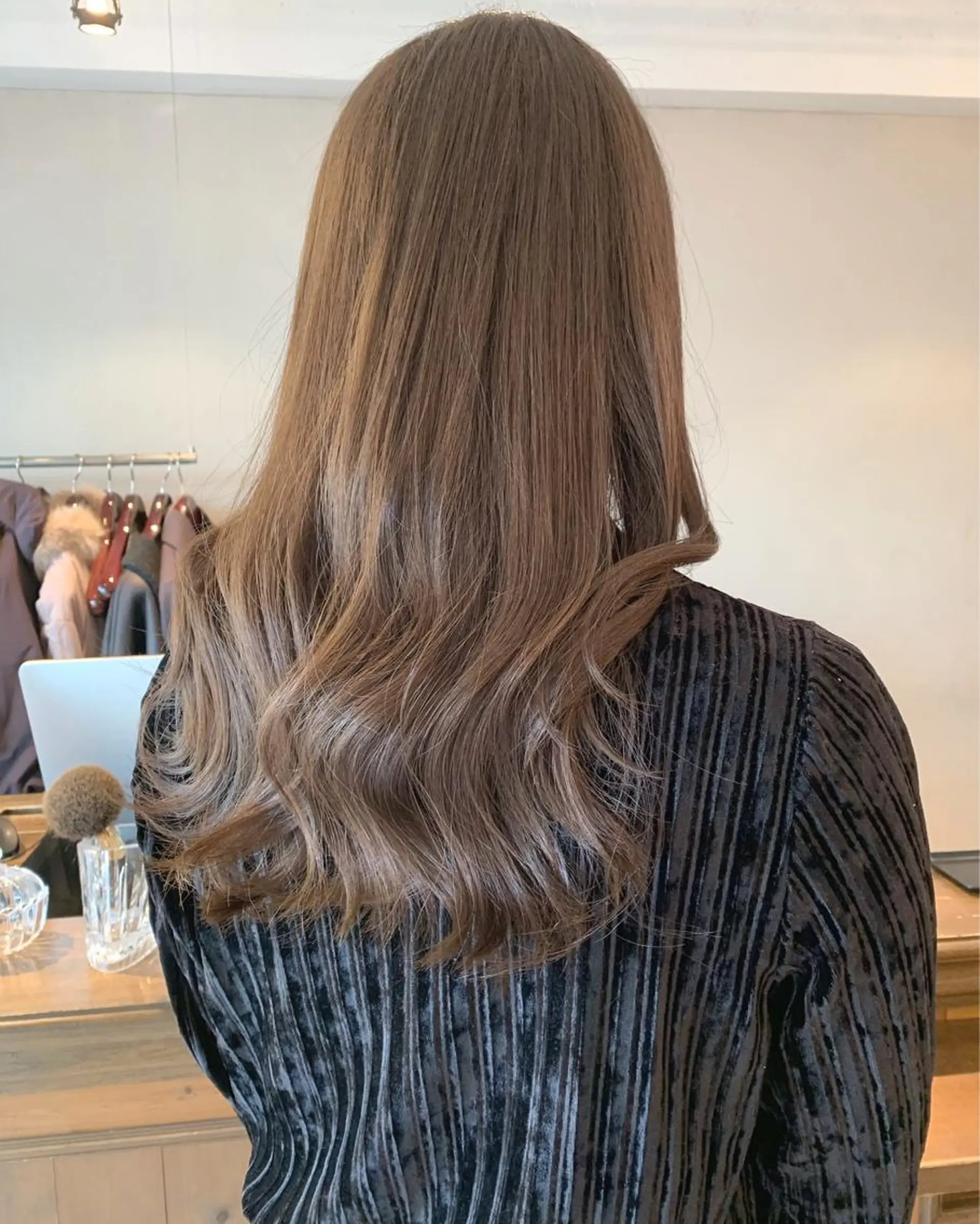ロング カラー 透明感/オリーブ/ グレージュ/YUKAのヘアスタイル