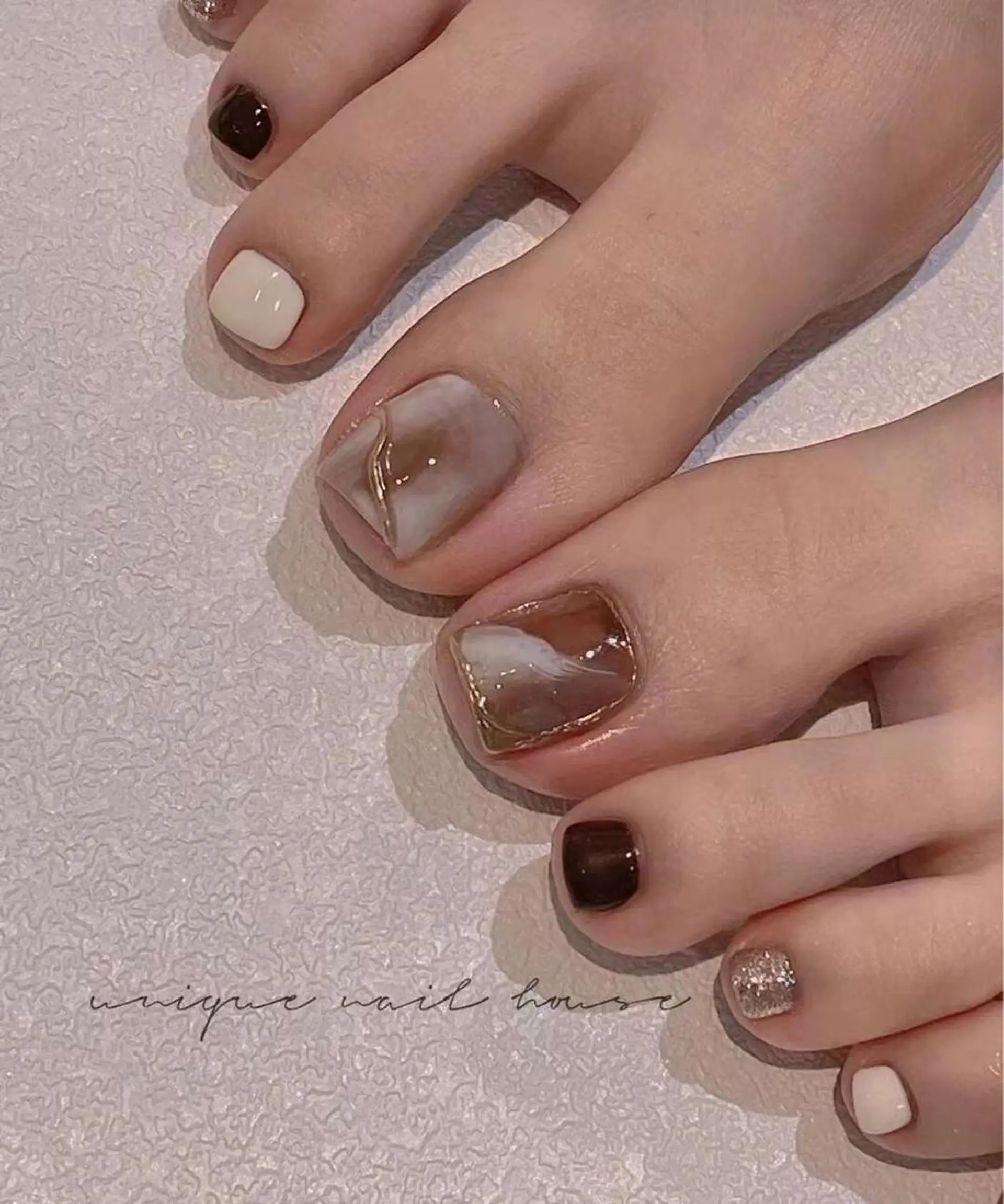 ネイル フットネイル VIVIAN リサのネイルデザイン