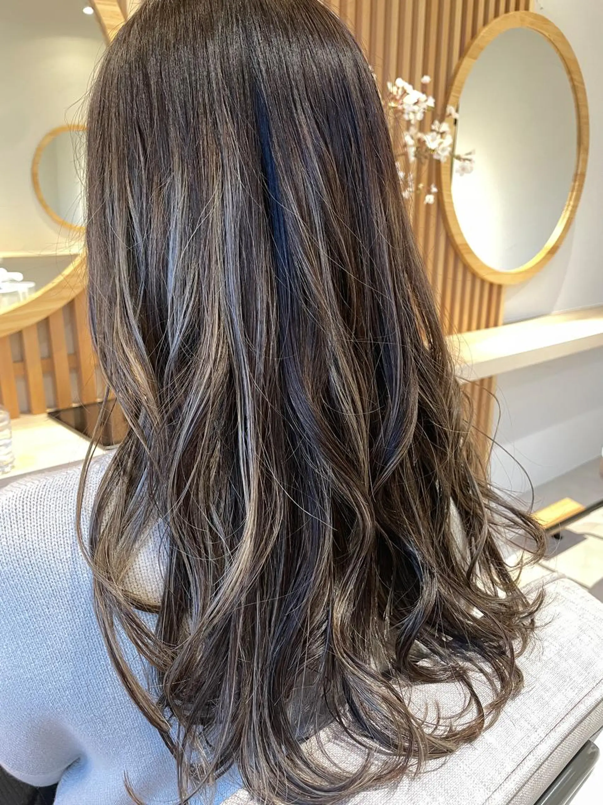 ロング カラー ハイライトカラー ハイライト Hitotose代表 中島和樹のヘアスタイル