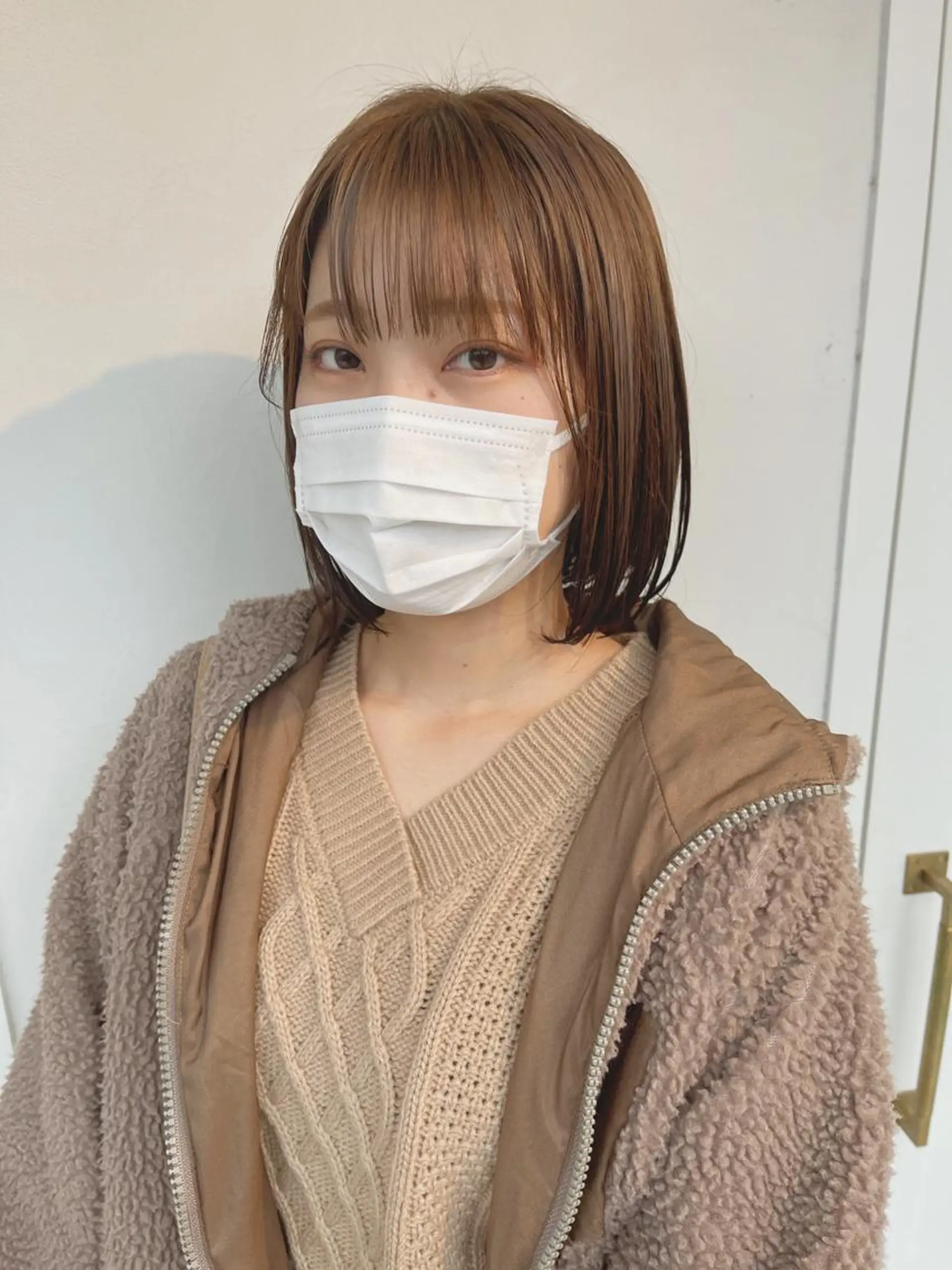 ショート カラー ベージュカラー ブリーチ 透明感カラー ミルクティーベージュ ブリーチなしカラー カット ヘアカラー kyon.hair 韓国カットカラーのヘアスタイル