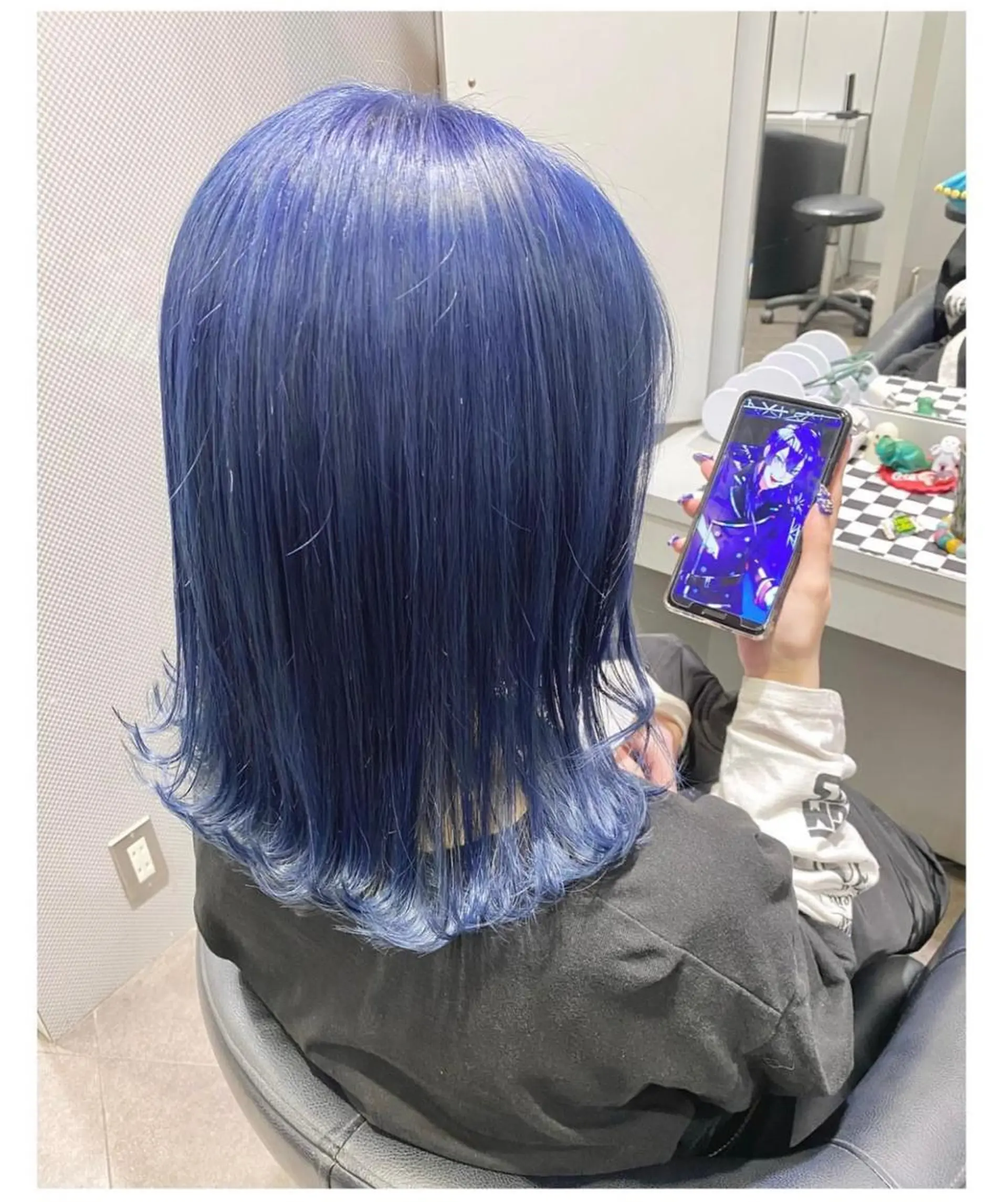 ショート カラー ネイビーカラー ヘアカラー GARU-ガル-所属・TSUNO🦖 派手髪/オタク美容師のヘアスタイル